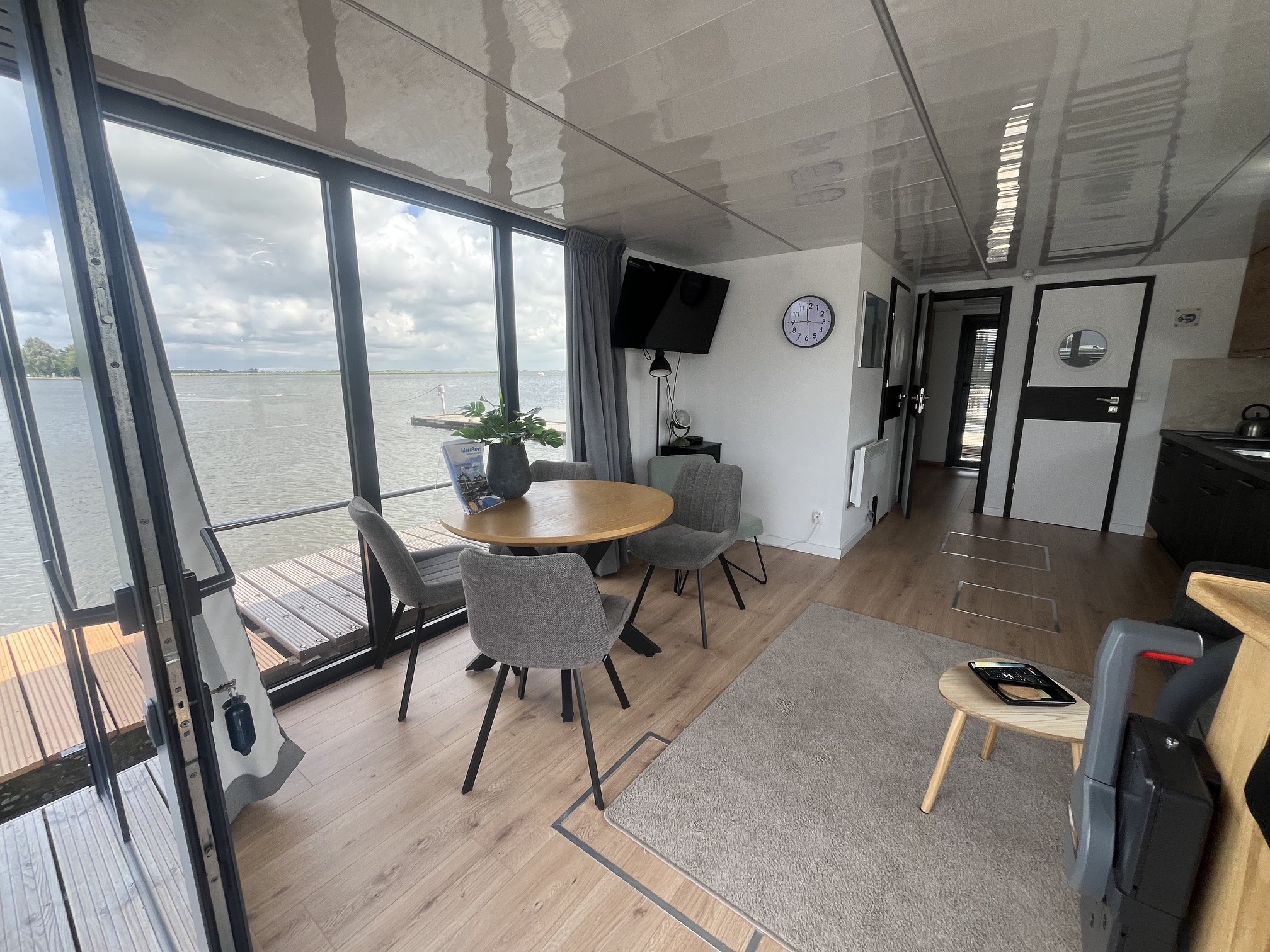 Campi 400 Houseboat 400, Uitgeest Ligplaats