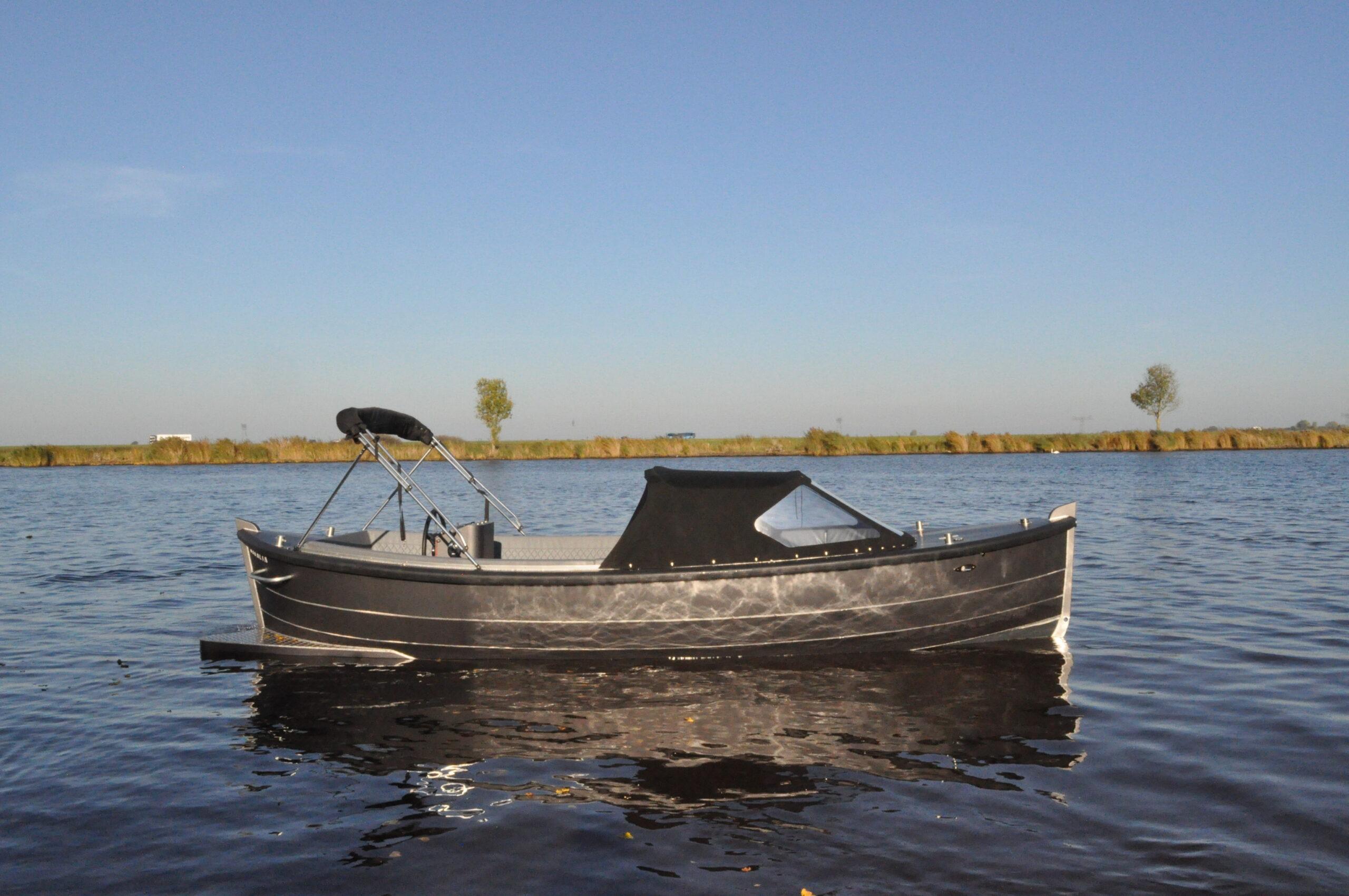 Navalia 700 DEMO hoofdfoto: 1