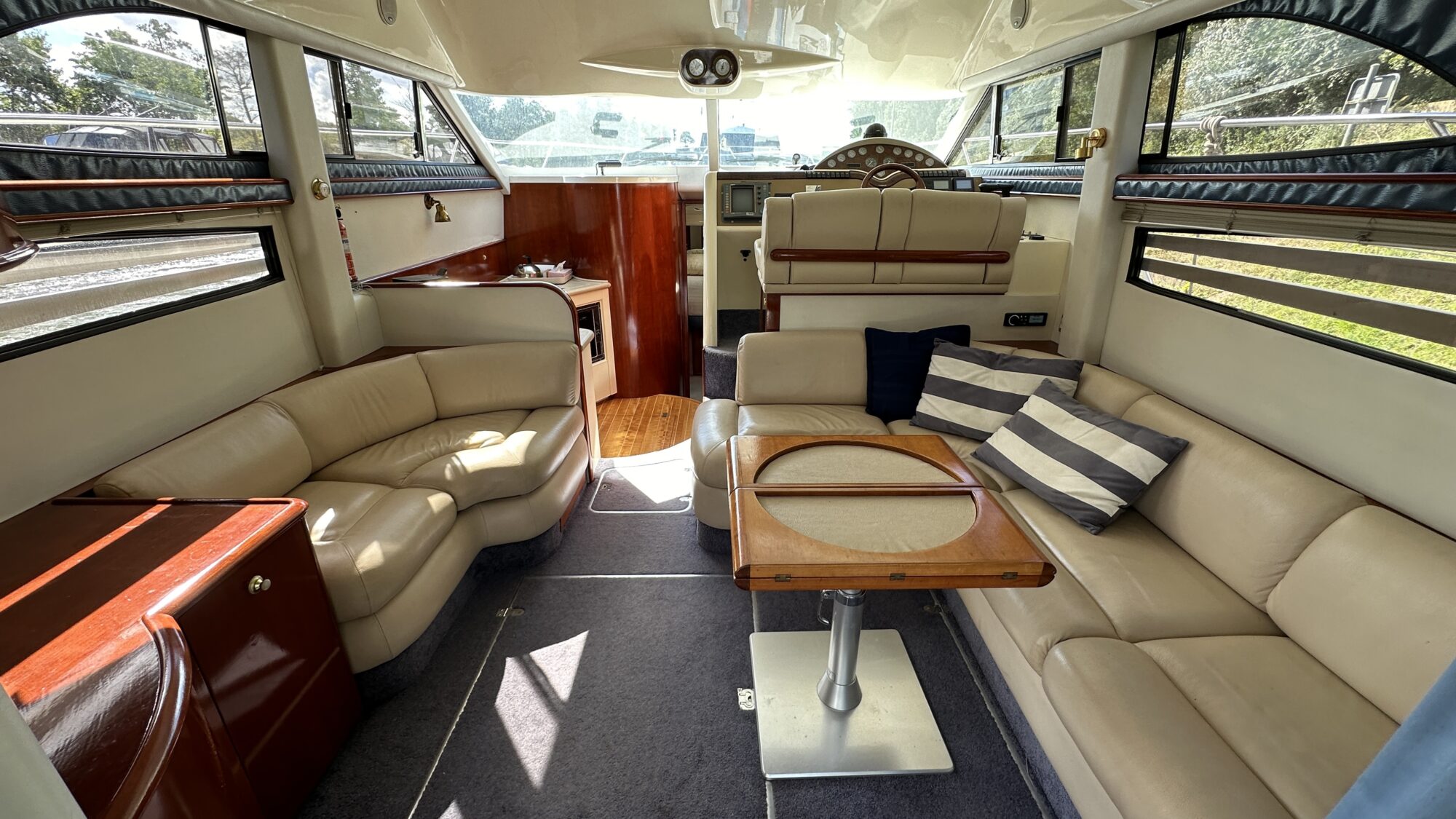 Fairline Phantom 40 Flybridge