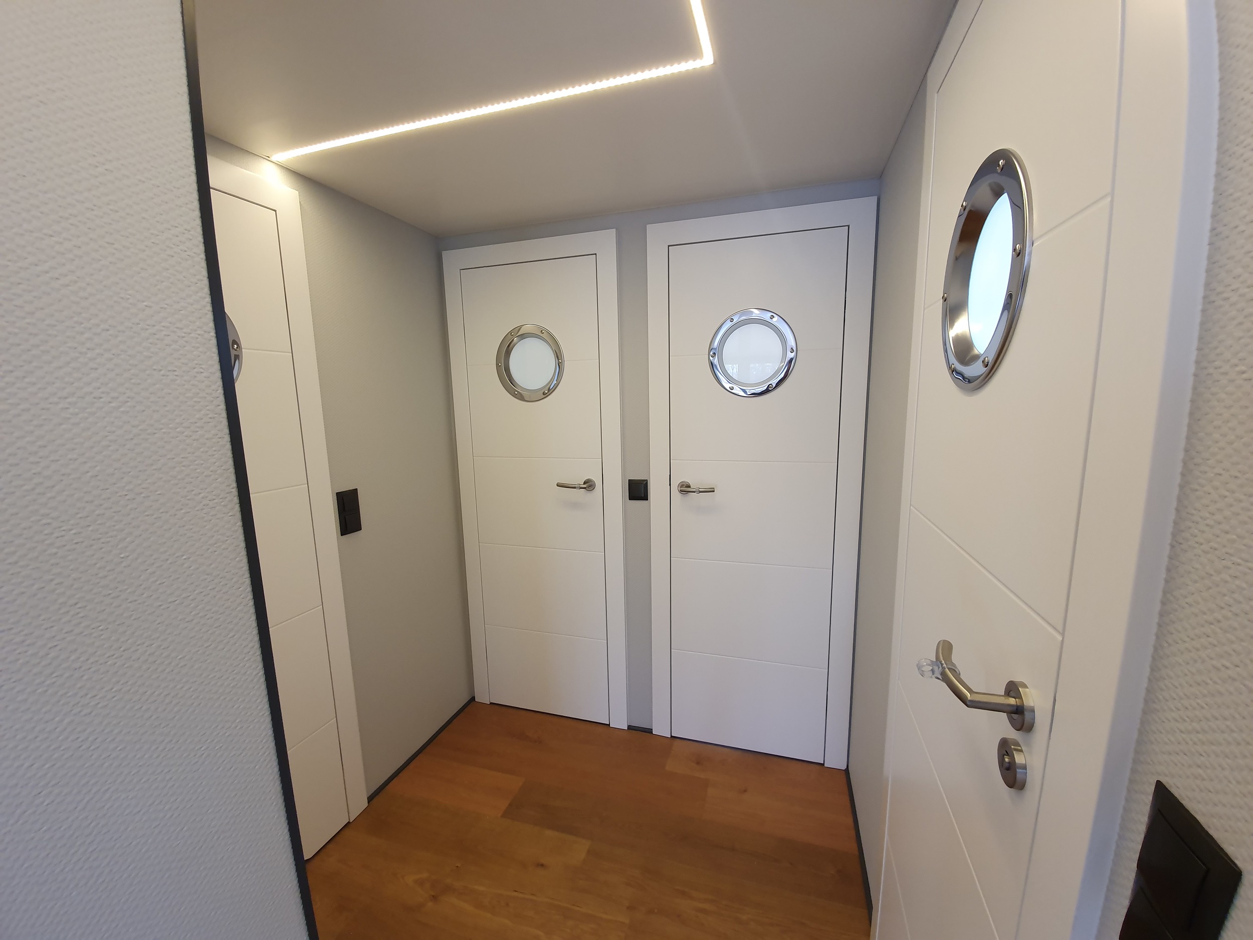 La Mare Houseboat Apartboat XXL - NEW
