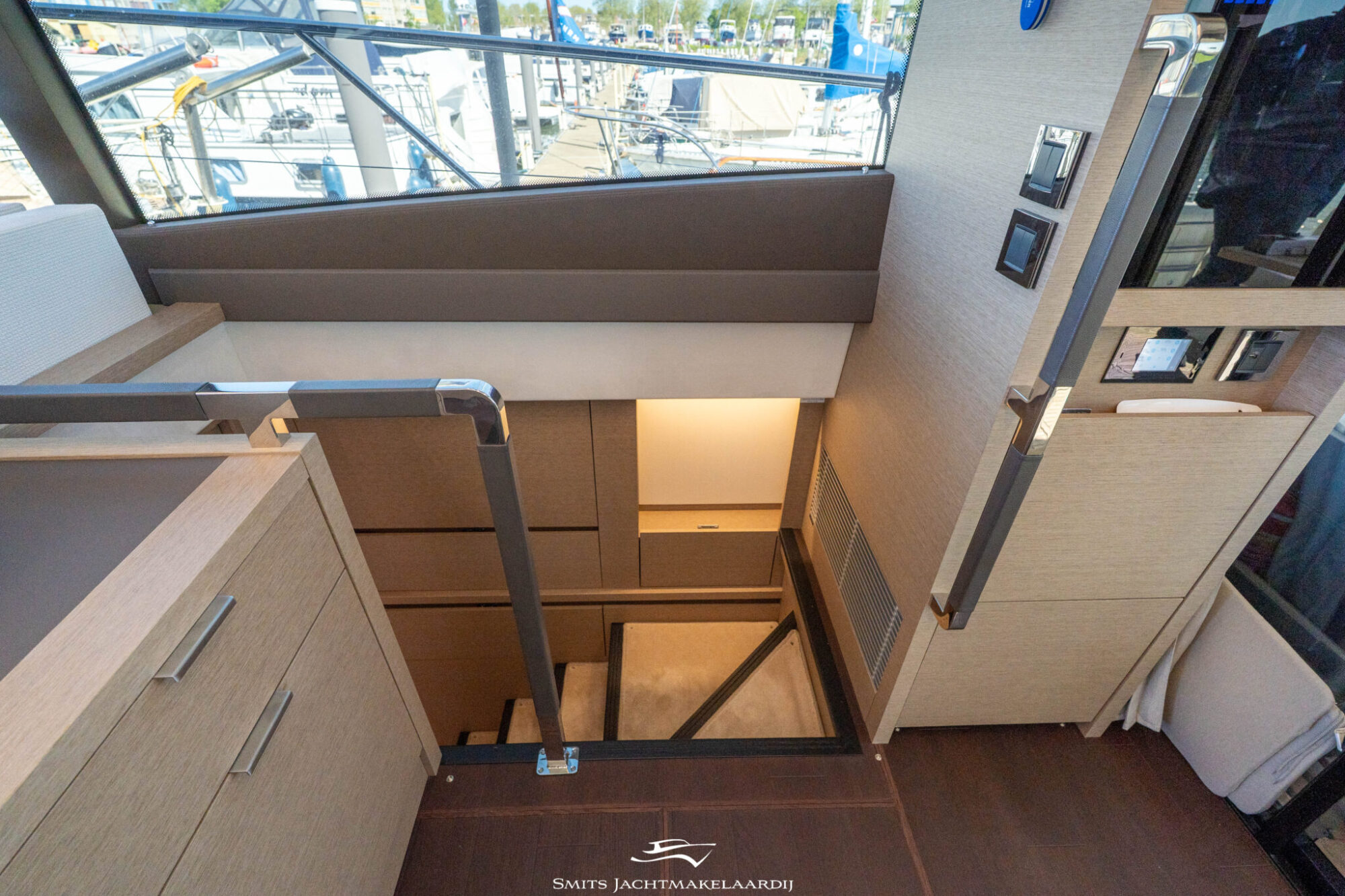 Prestige 590 Flybridge