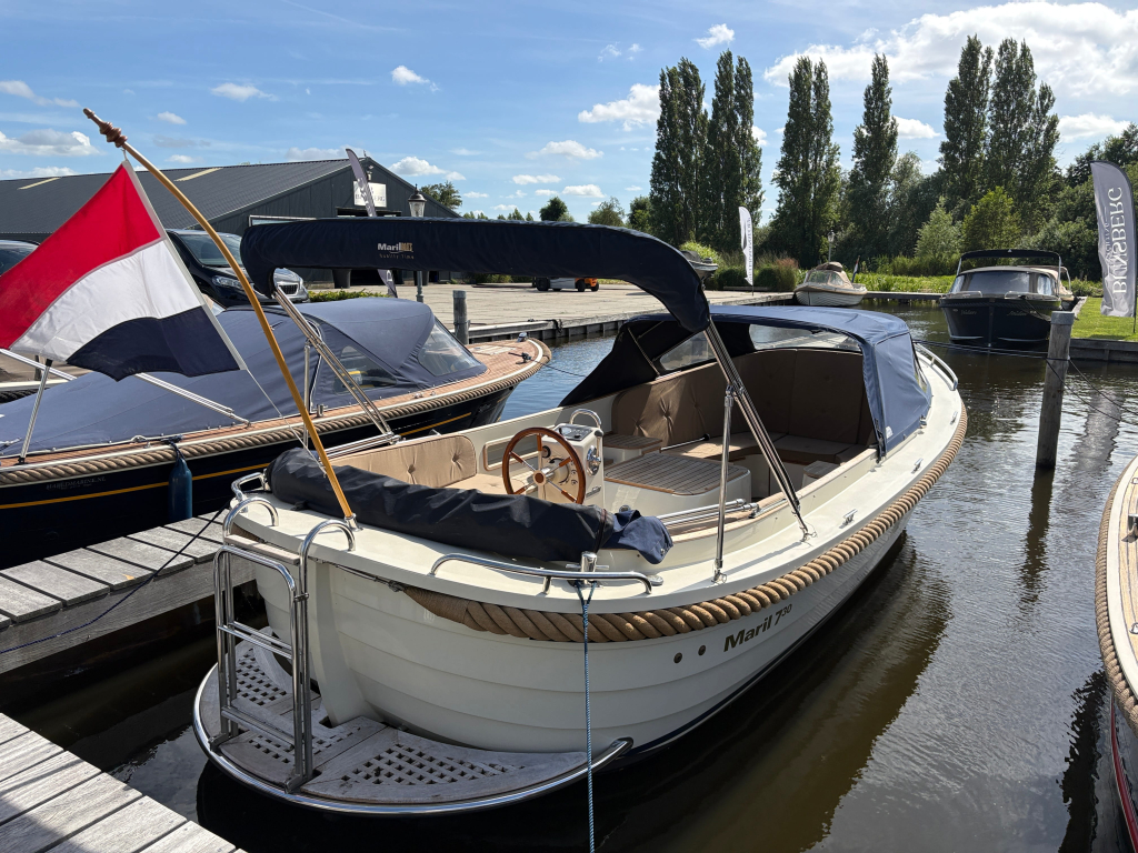 Maril  730  Weekender