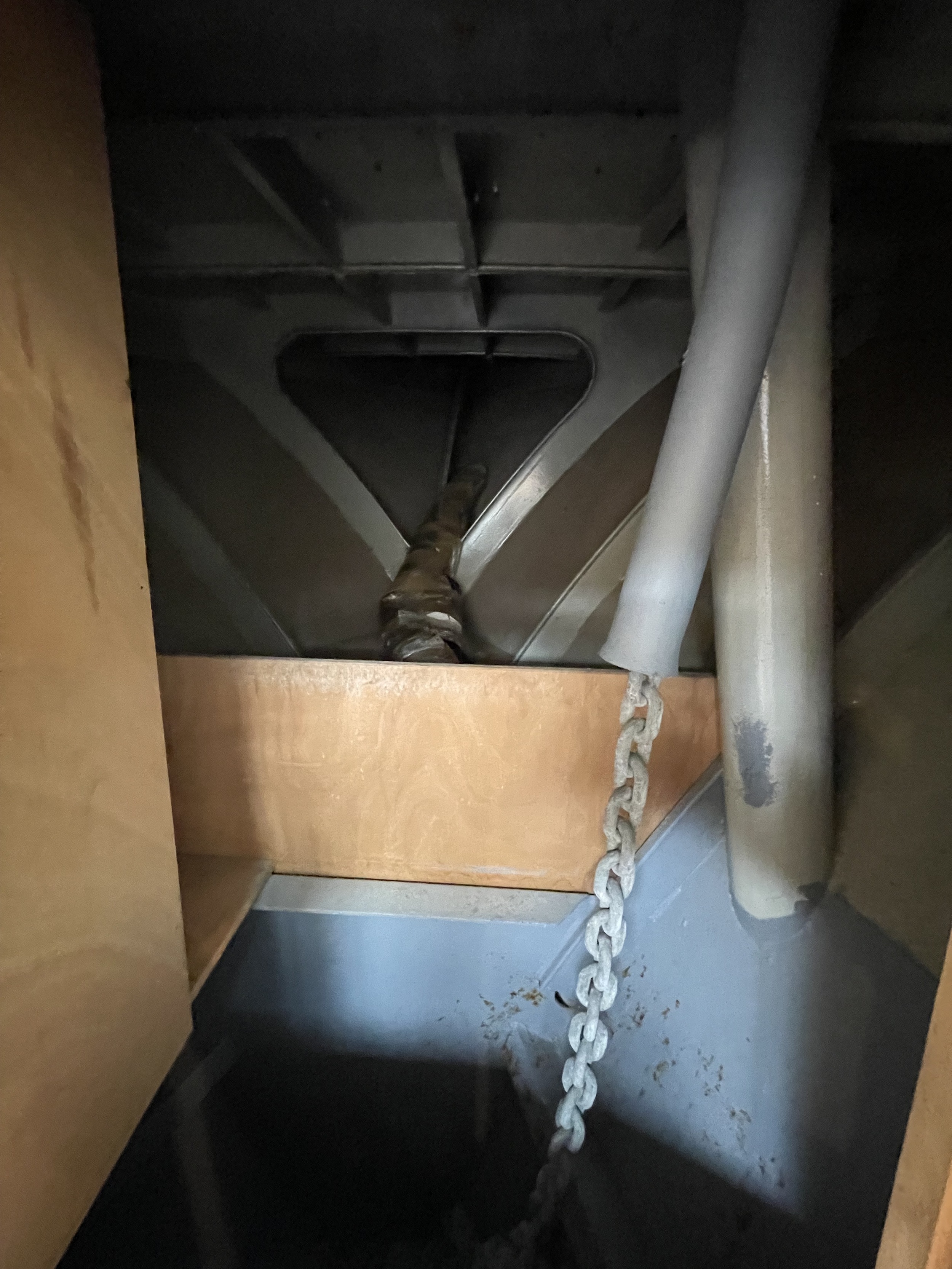 Dykstra Schooner 77, Midzwaard