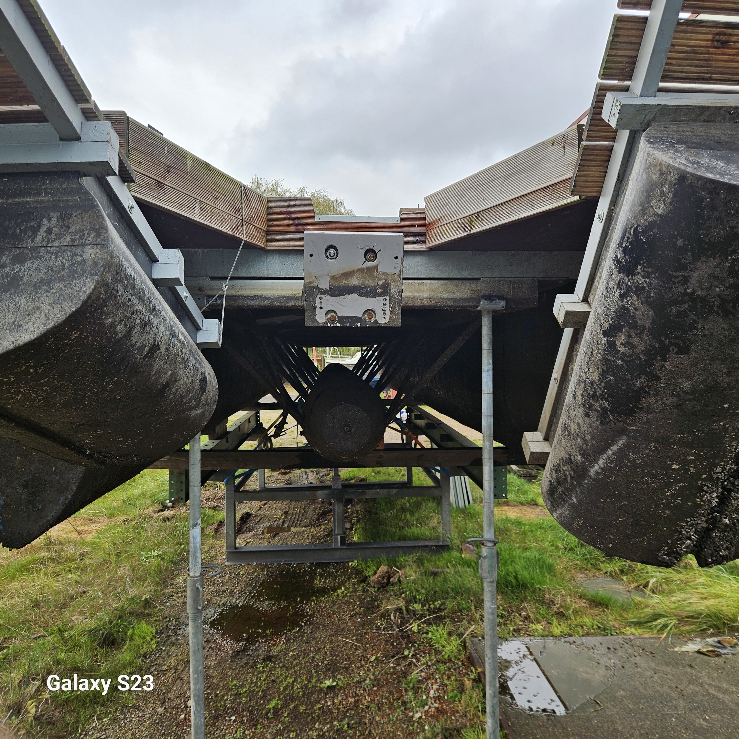 LST Boatin (onderstel) Houseboat