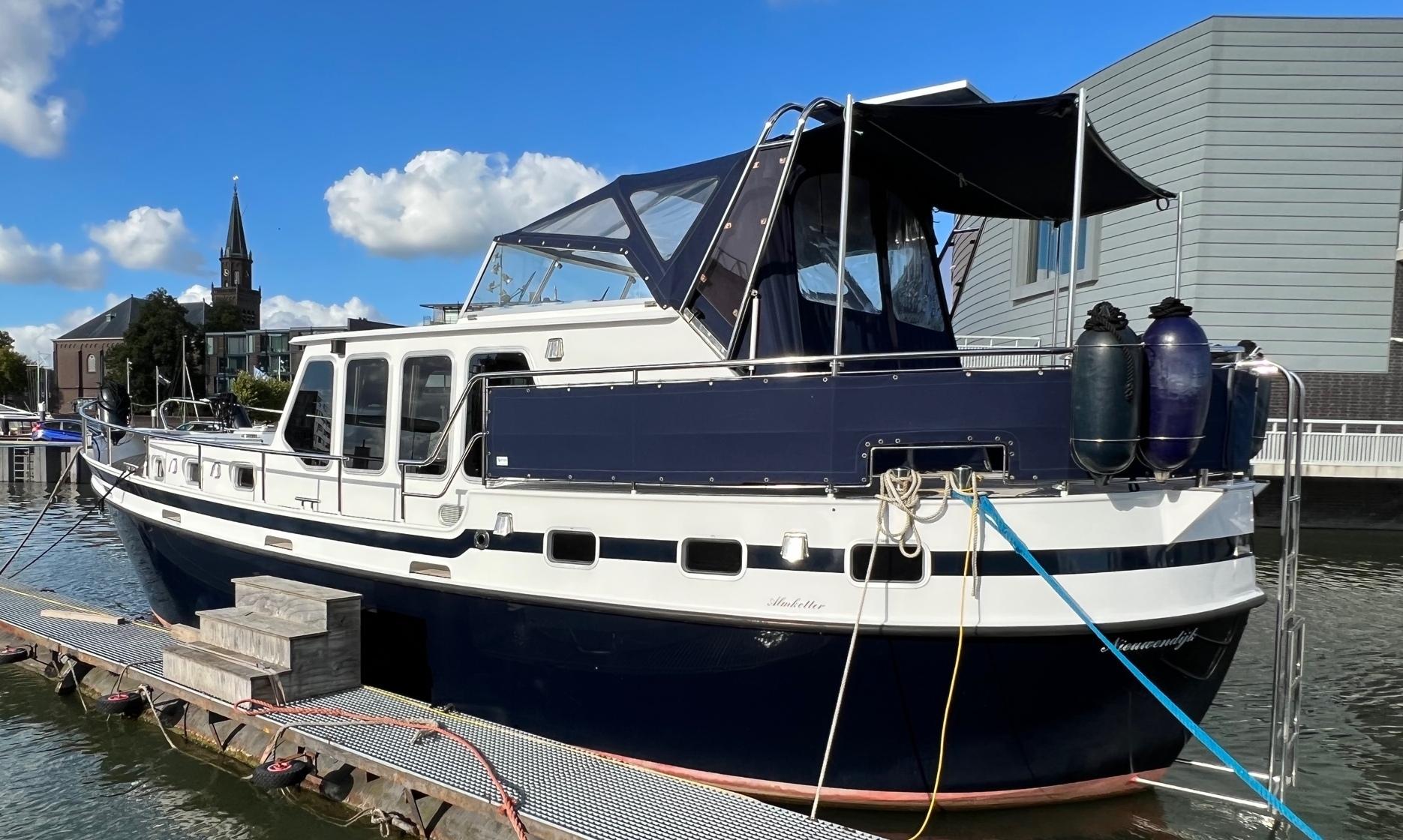 Alm Alm Spitsgatkotter 12.80 AK Cabrio