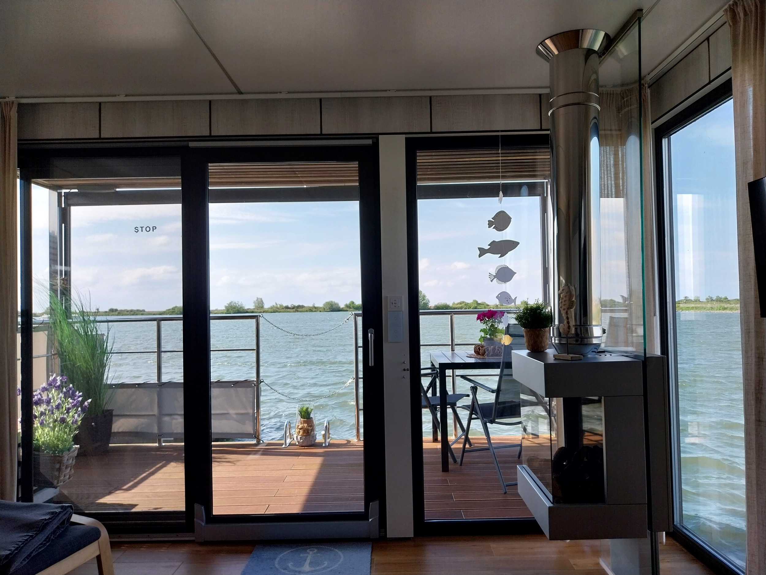 HT4 Houseboat Lelystad Ligplaats