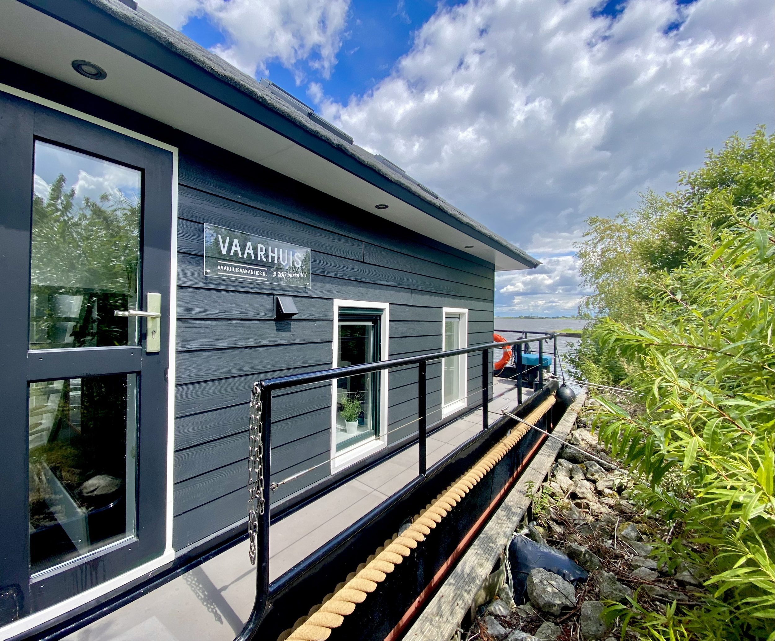 Prins HomeShip 1350 | VaarHuis | Houseboat | Flark | Ligplaats Overneembaar