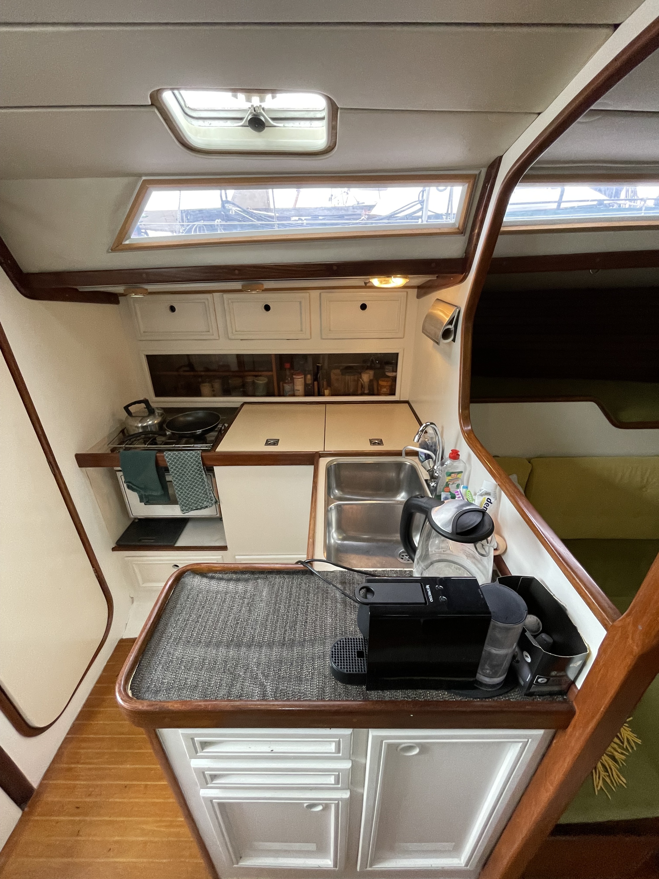 Beneteau First 42