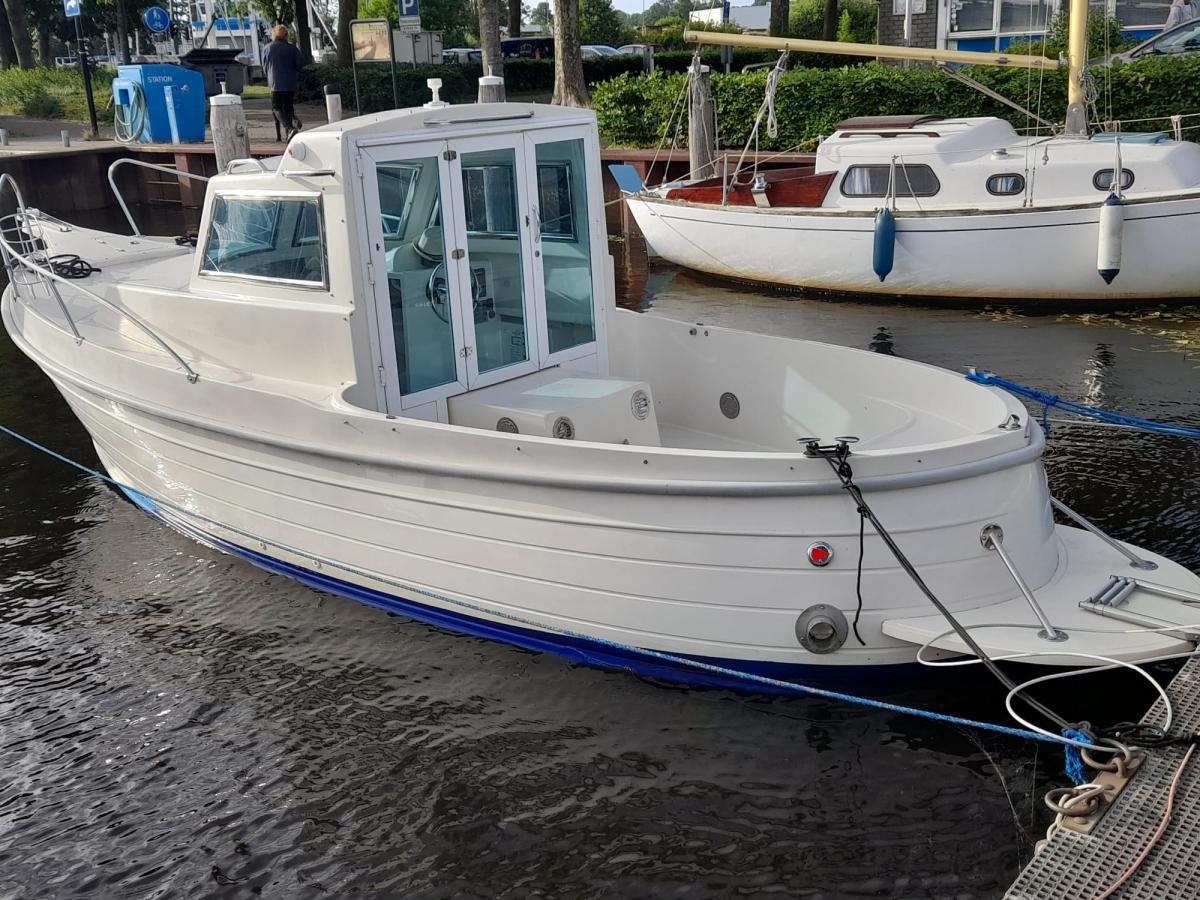 Blue Star Retro Cabin 22 Fisherboat