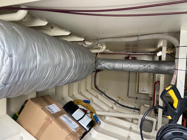 Motor Cruiser Home Traveller XXL Houseboat 1500