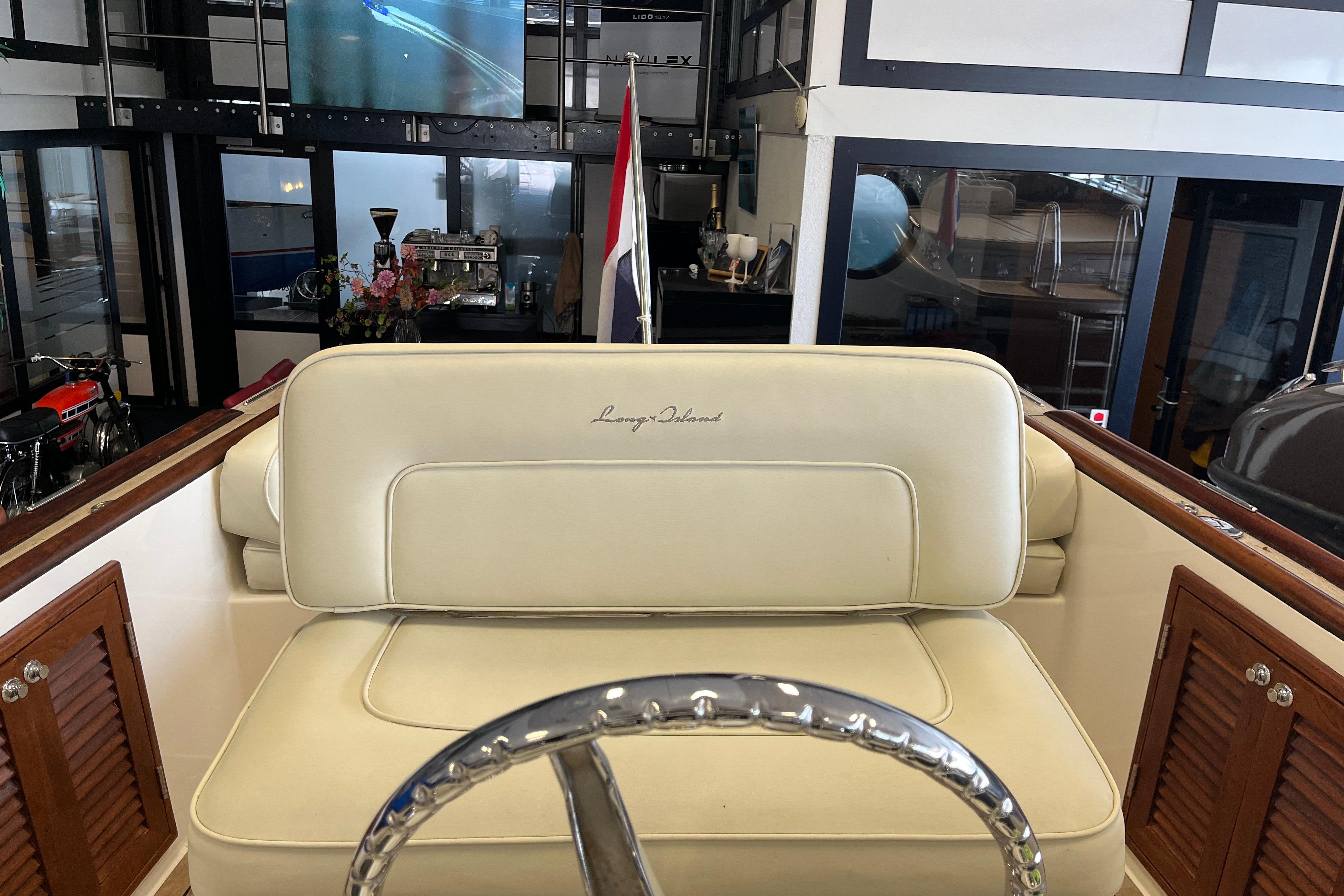 Long Island 25 Sportsman