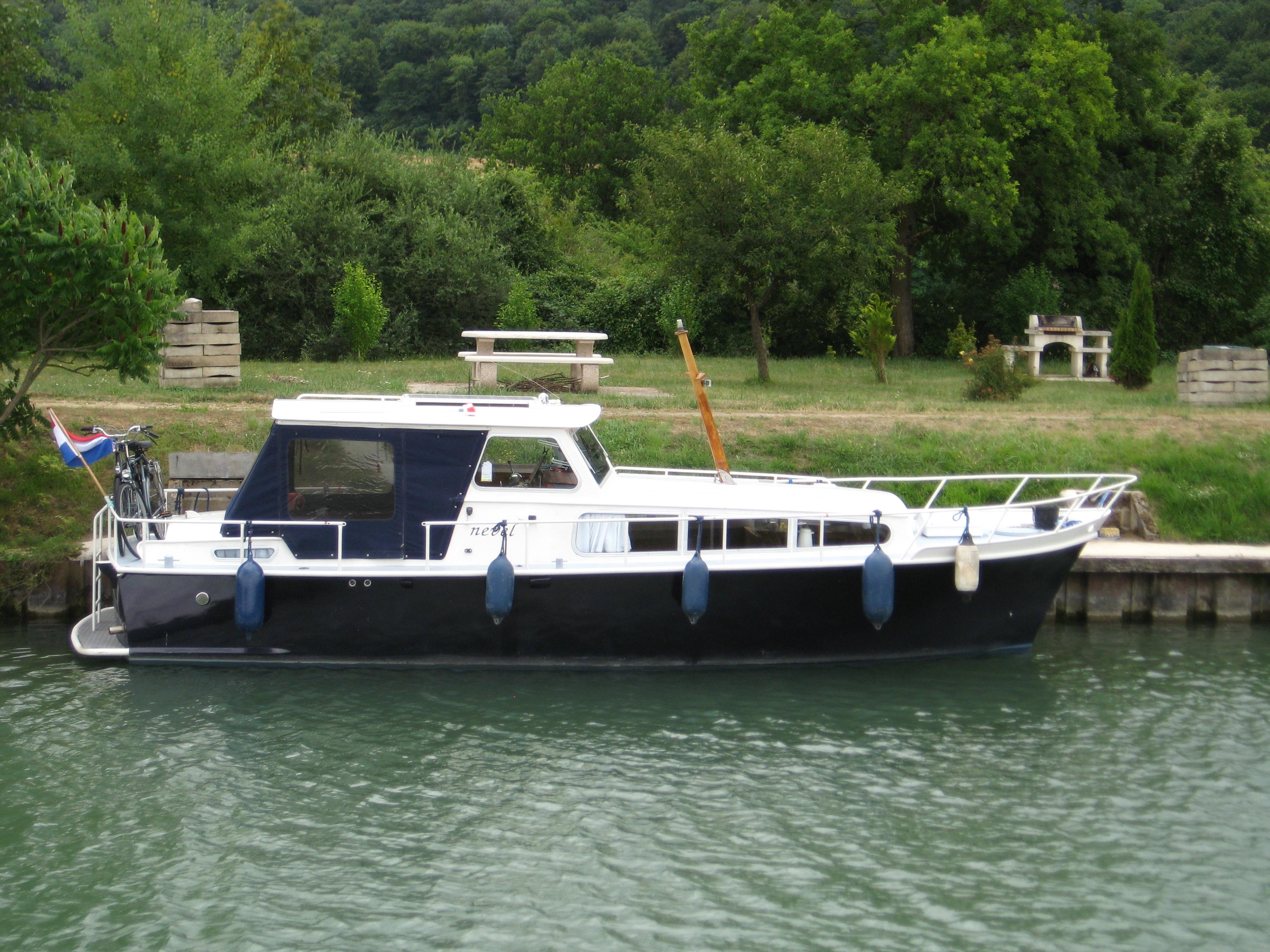 Motor Yacht Super Favorite AK 9.40 hoofdfoto: 1