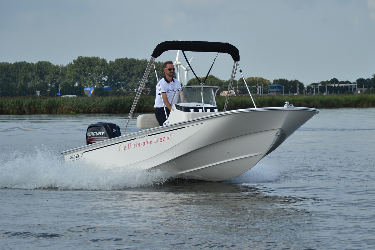 Boston Whaler 170 Montauk