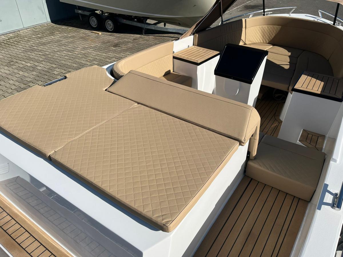 Clever 63 Tender