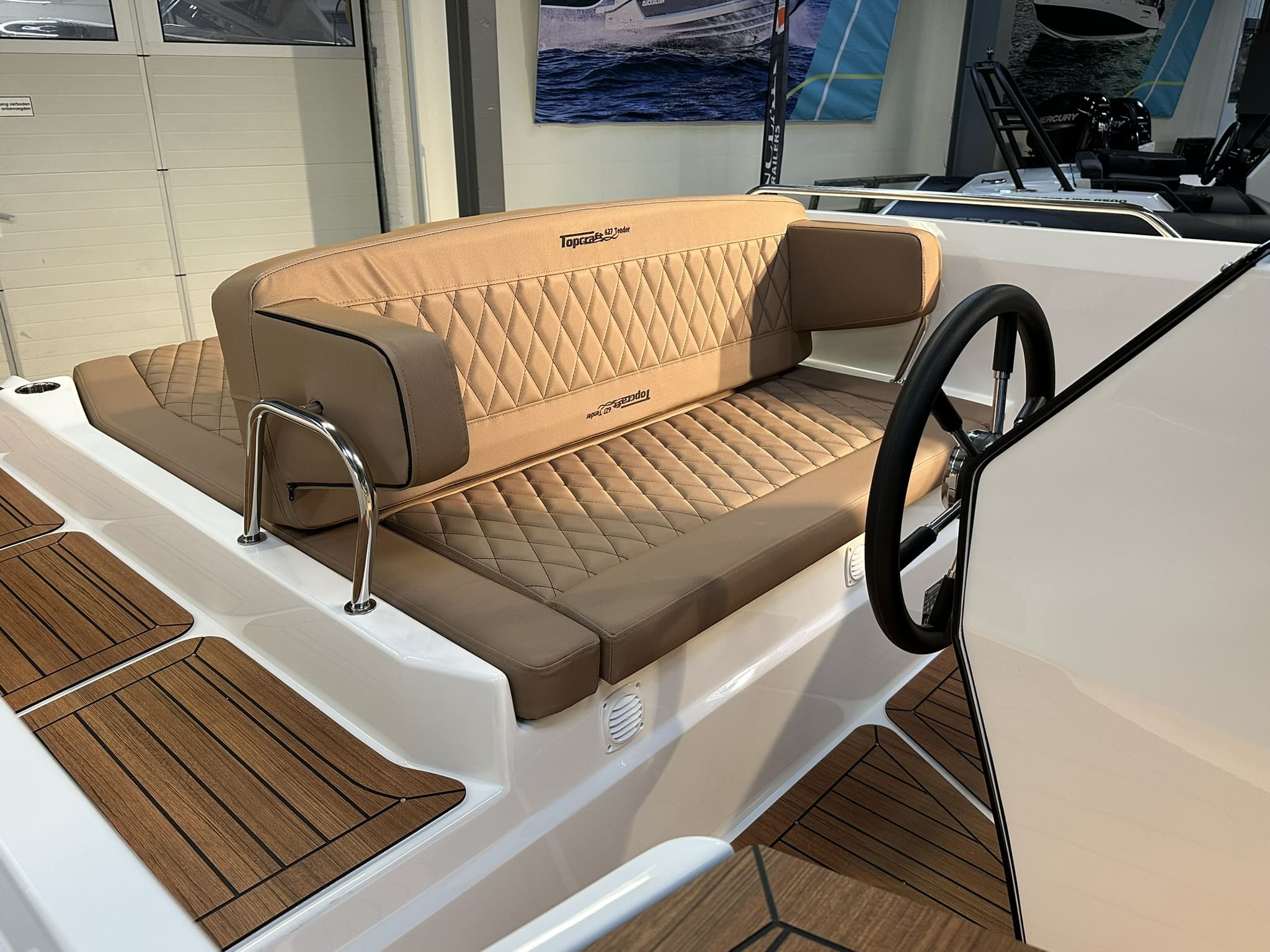 Topcraft 627 Tender