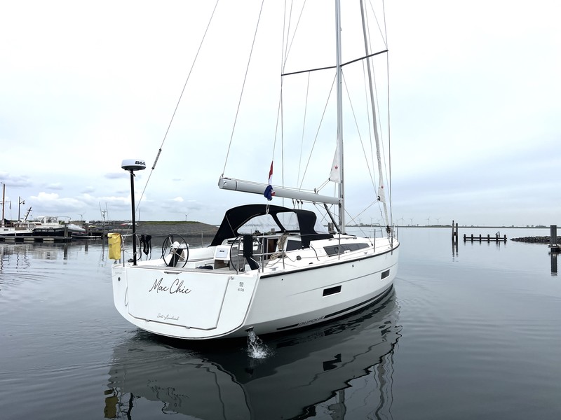Dufour 430 GL