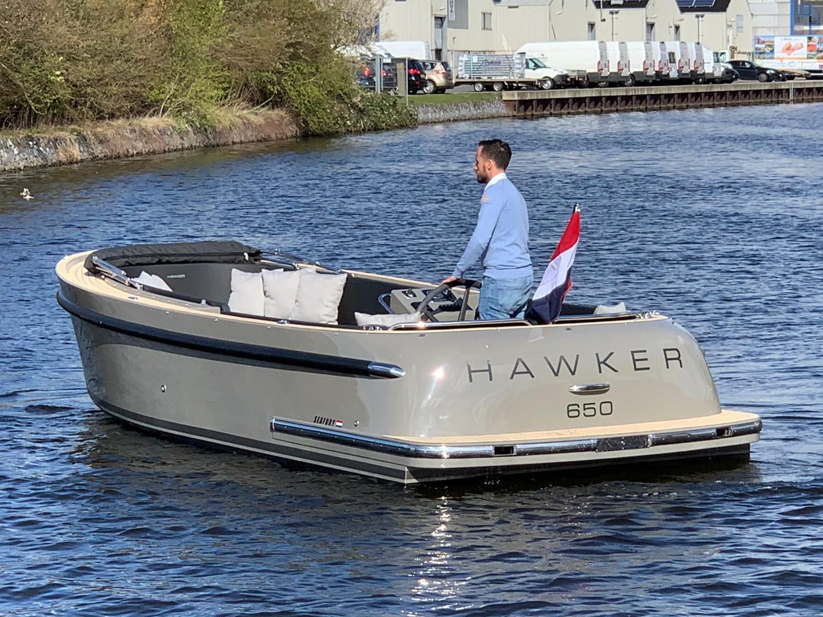 Seafury Hawker 650 hoofdfoto: 1