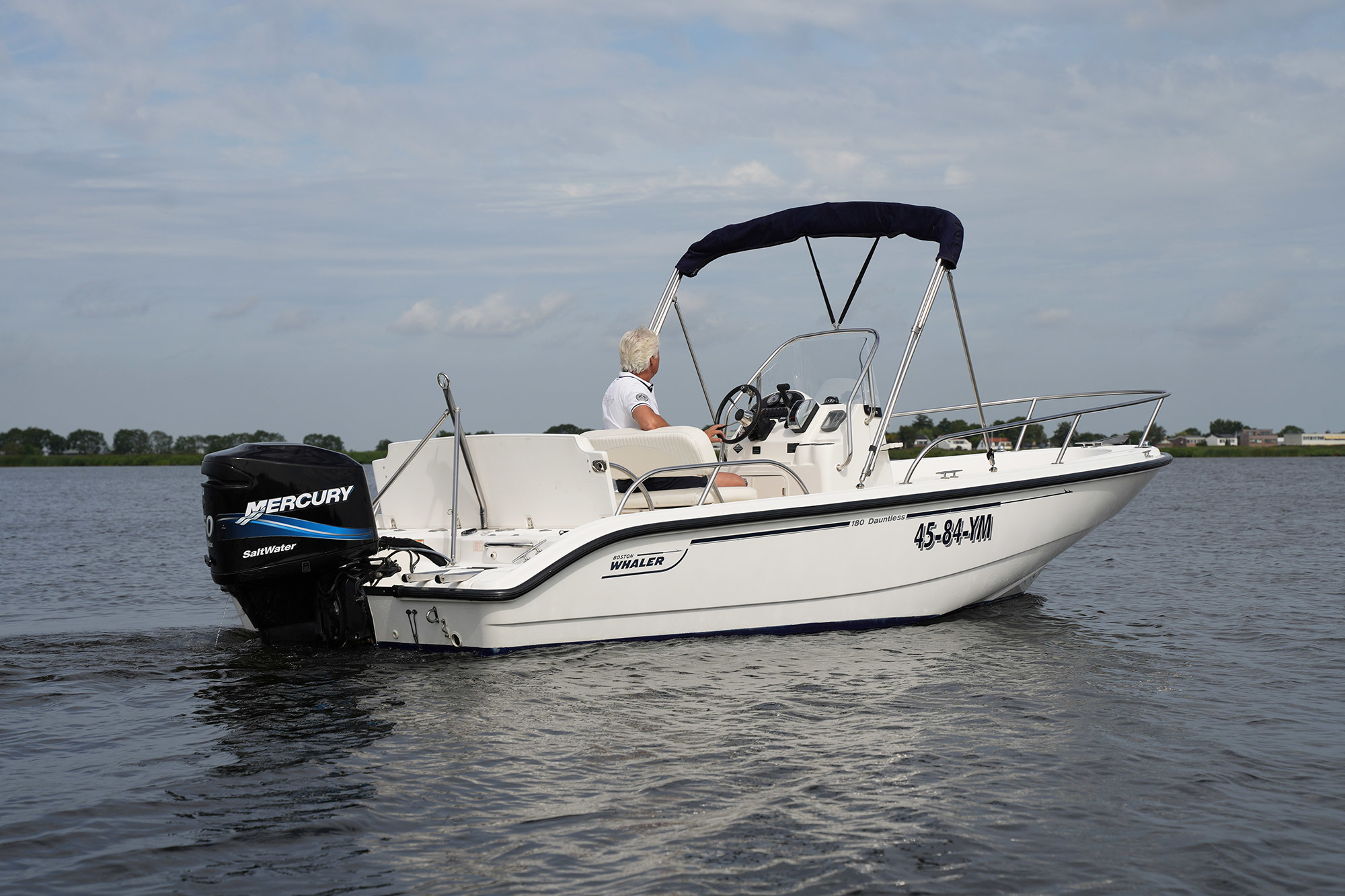Boston Whaler 180 Dauntless