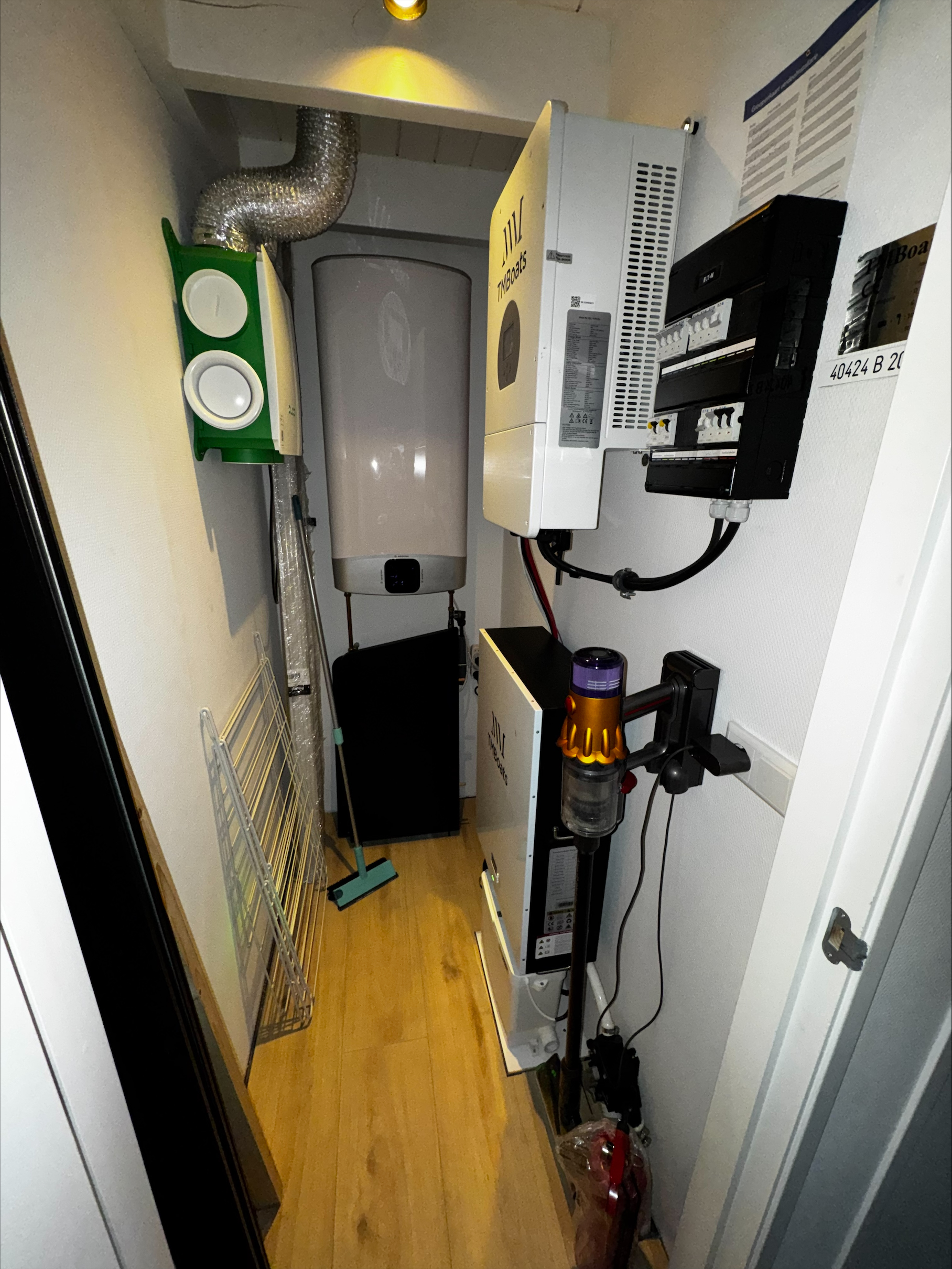TMB60eco Houseboat Bij Rotterdam Ligplaats