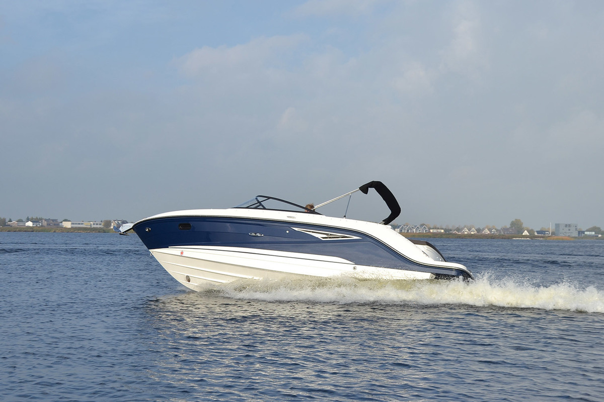 Sea Ray Sun Sport 250