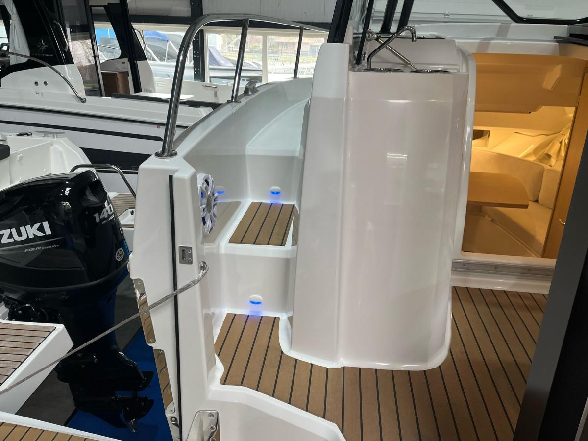 Jeanneau Cap camarat 9.0 WA serie 2