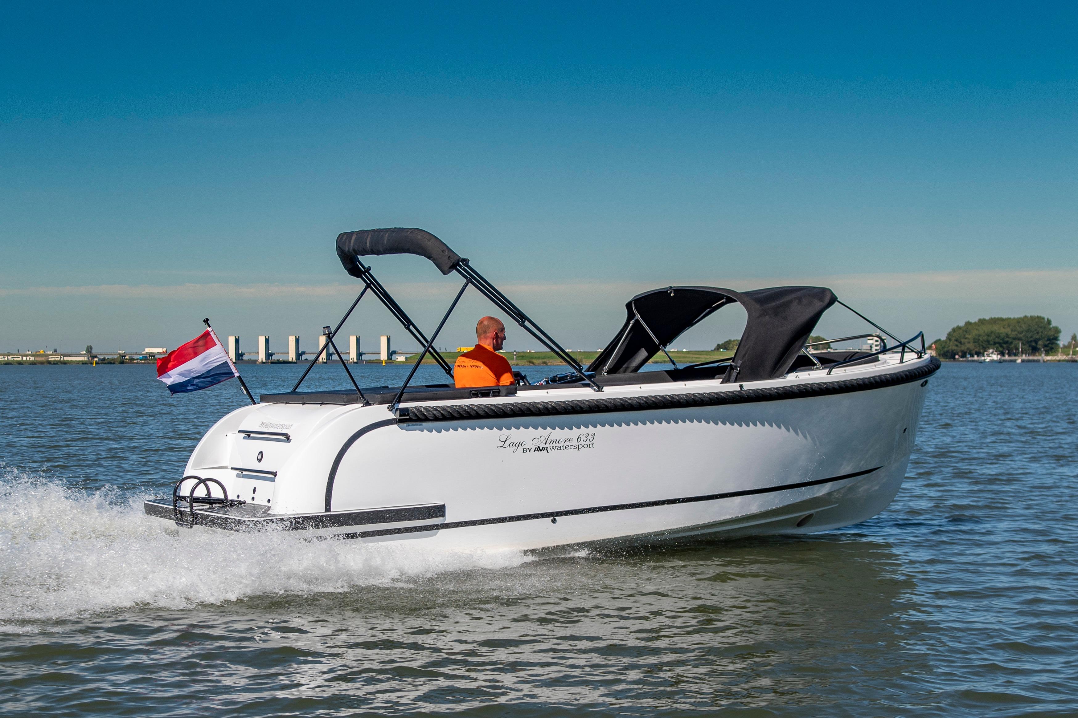 Lago Amore 633 Tender