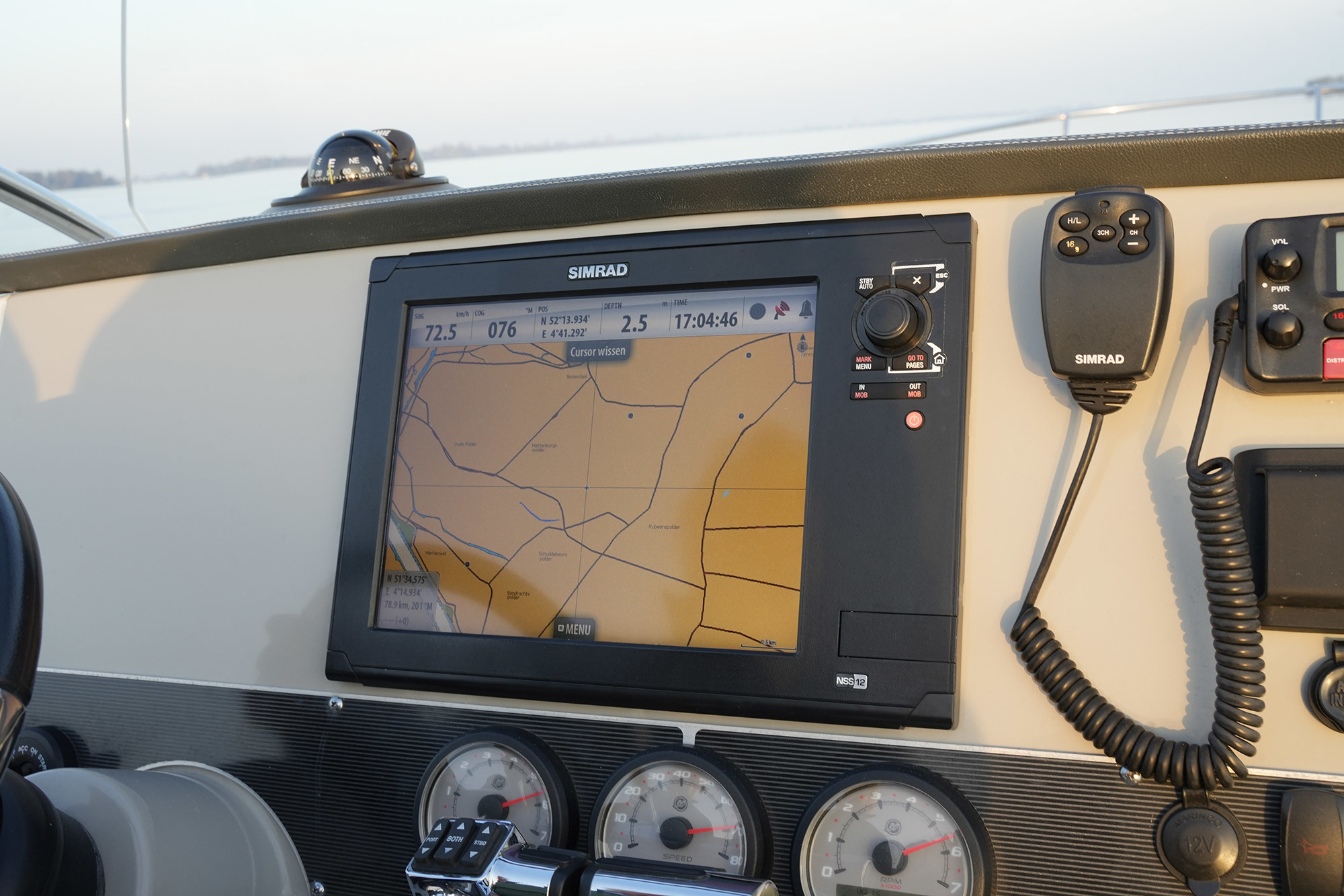 Boston Whaler 270 Dauntless