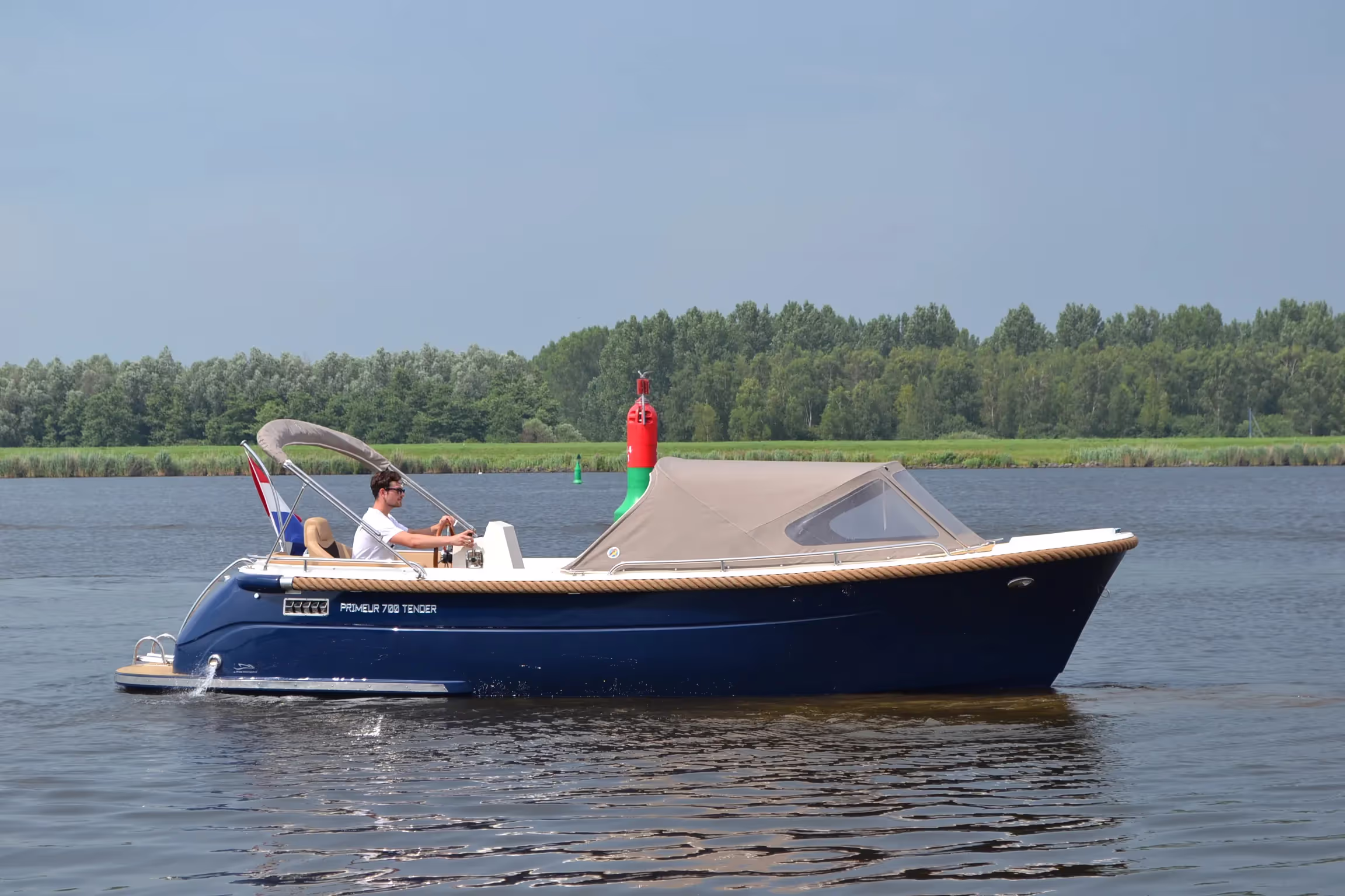 Primeur 700 Tender