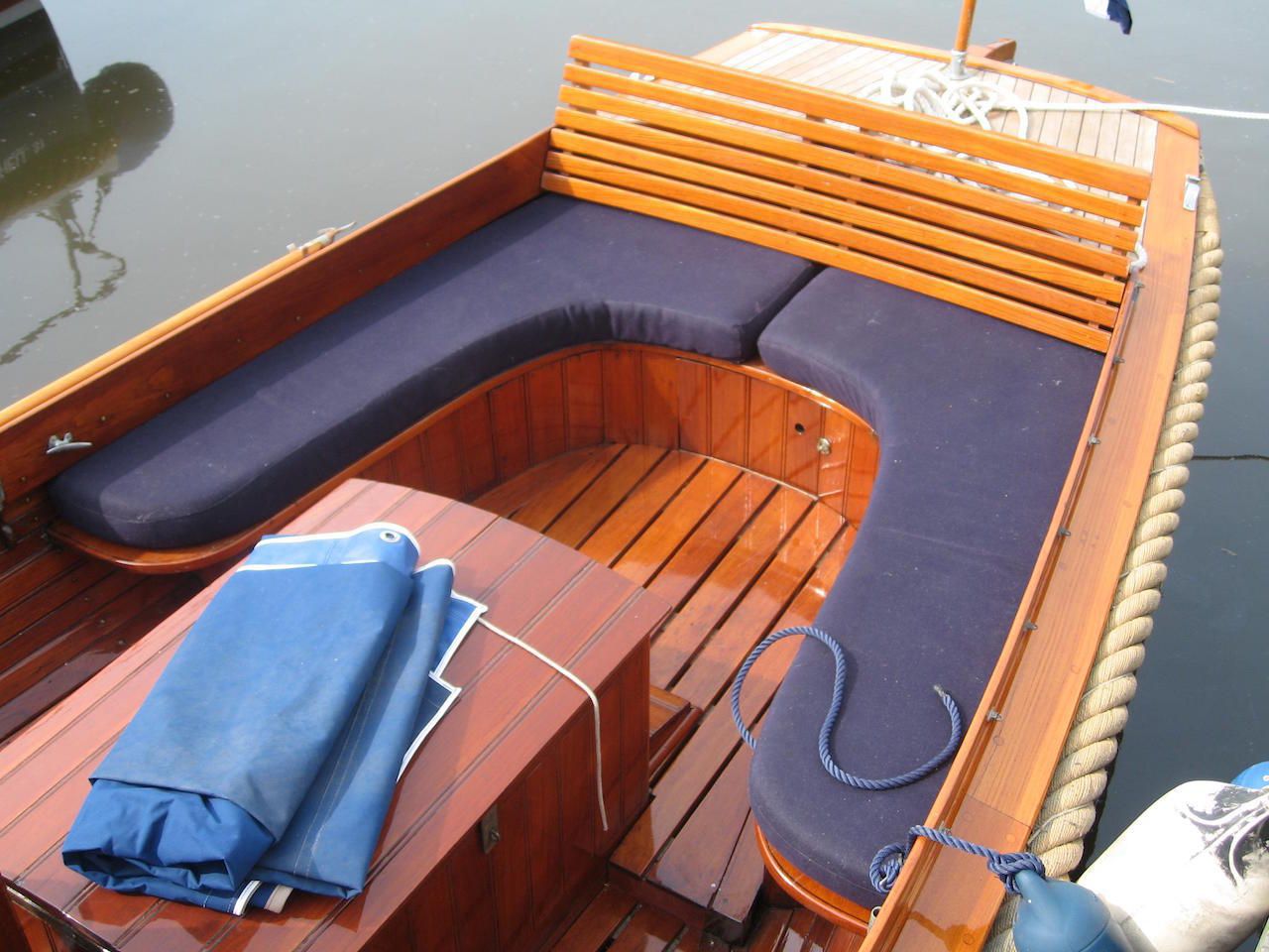 Helderse Houten Sloep