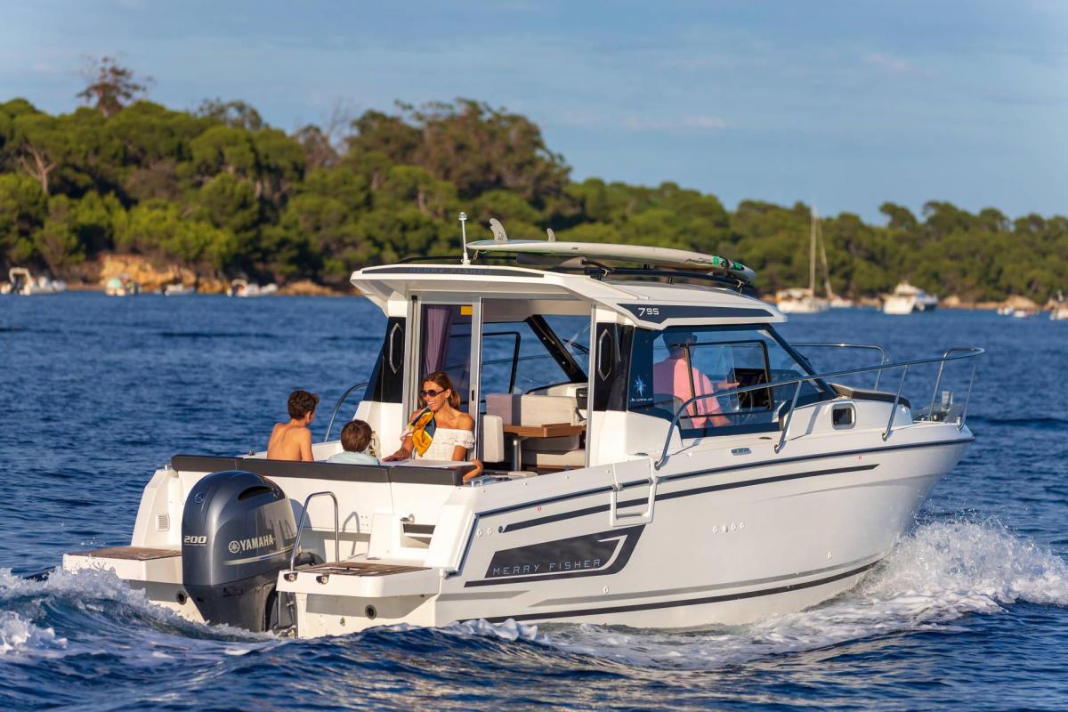 JEANNEAU 795 S2 MERRY FISHER