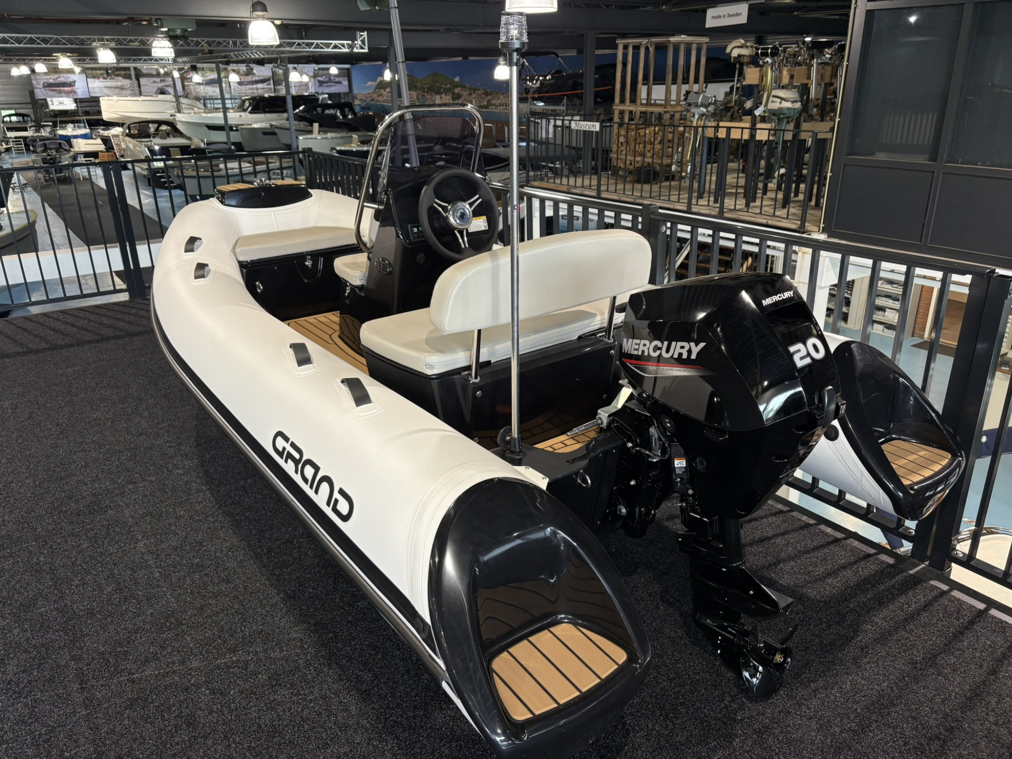 Grand Ribs Grand Silver Line 370 op voorraad