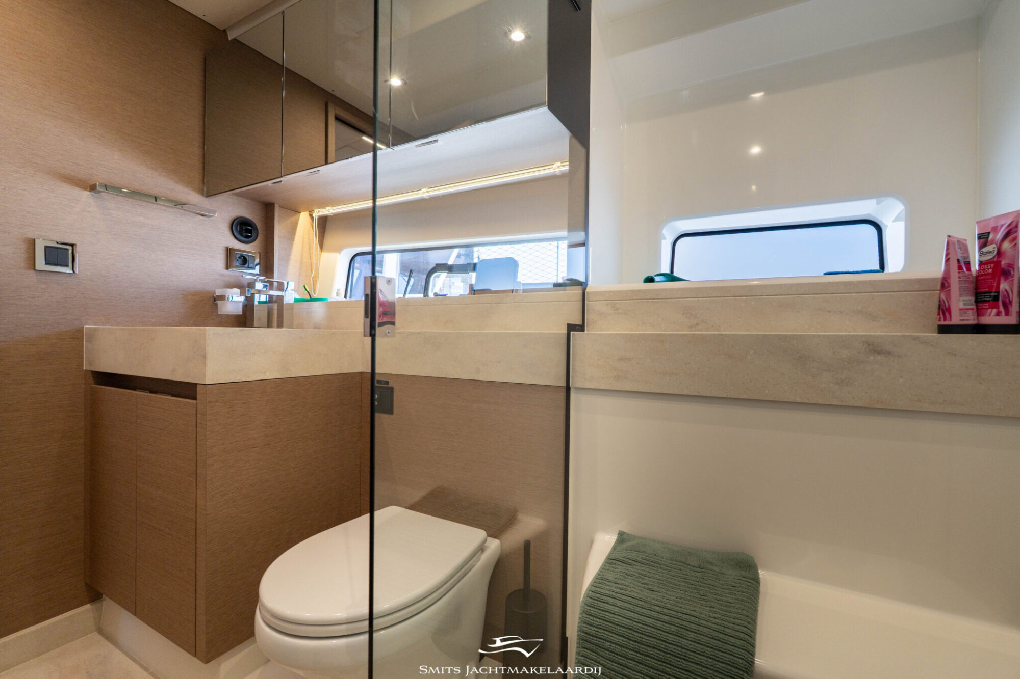 Prestige 590 Flybridge