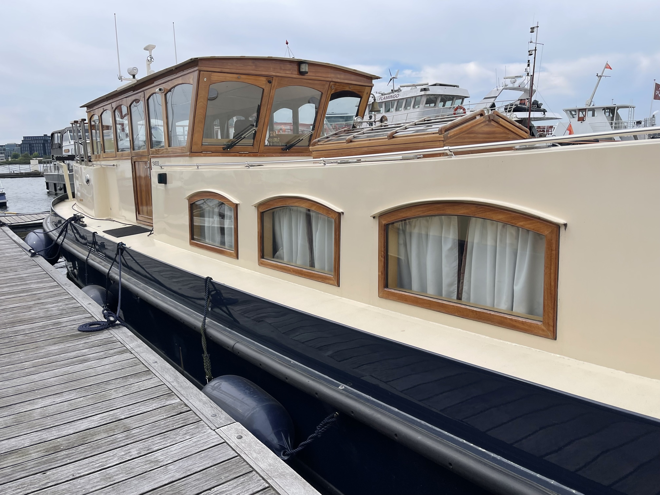Aqualine Voyager 65 Ft