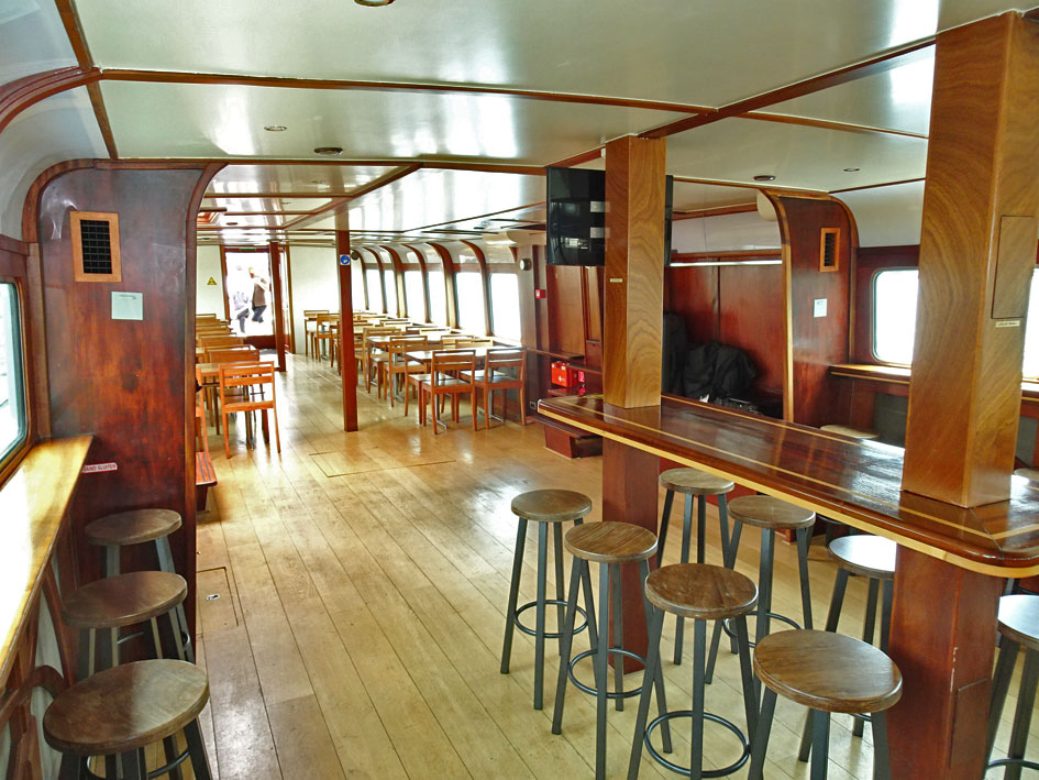 Dagpassagiersschip 152 pers