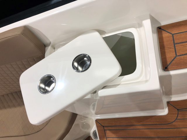 Primeur 715 tender DE GROOTSTE SLOEPENSHOWROOM VAN NEDERLAND