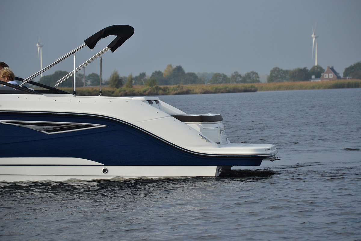 Sea Ray Sun Sport 250