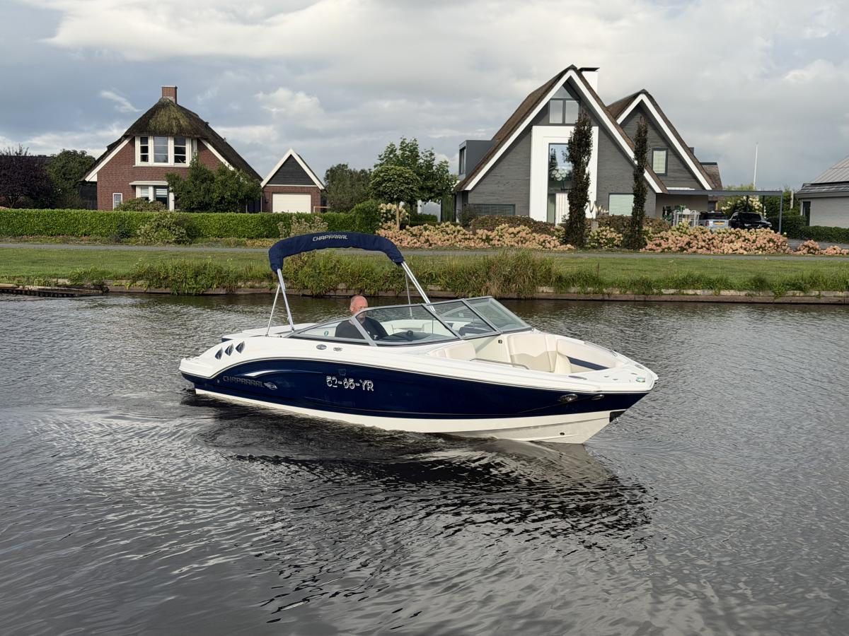 Chaparral 216 SSI