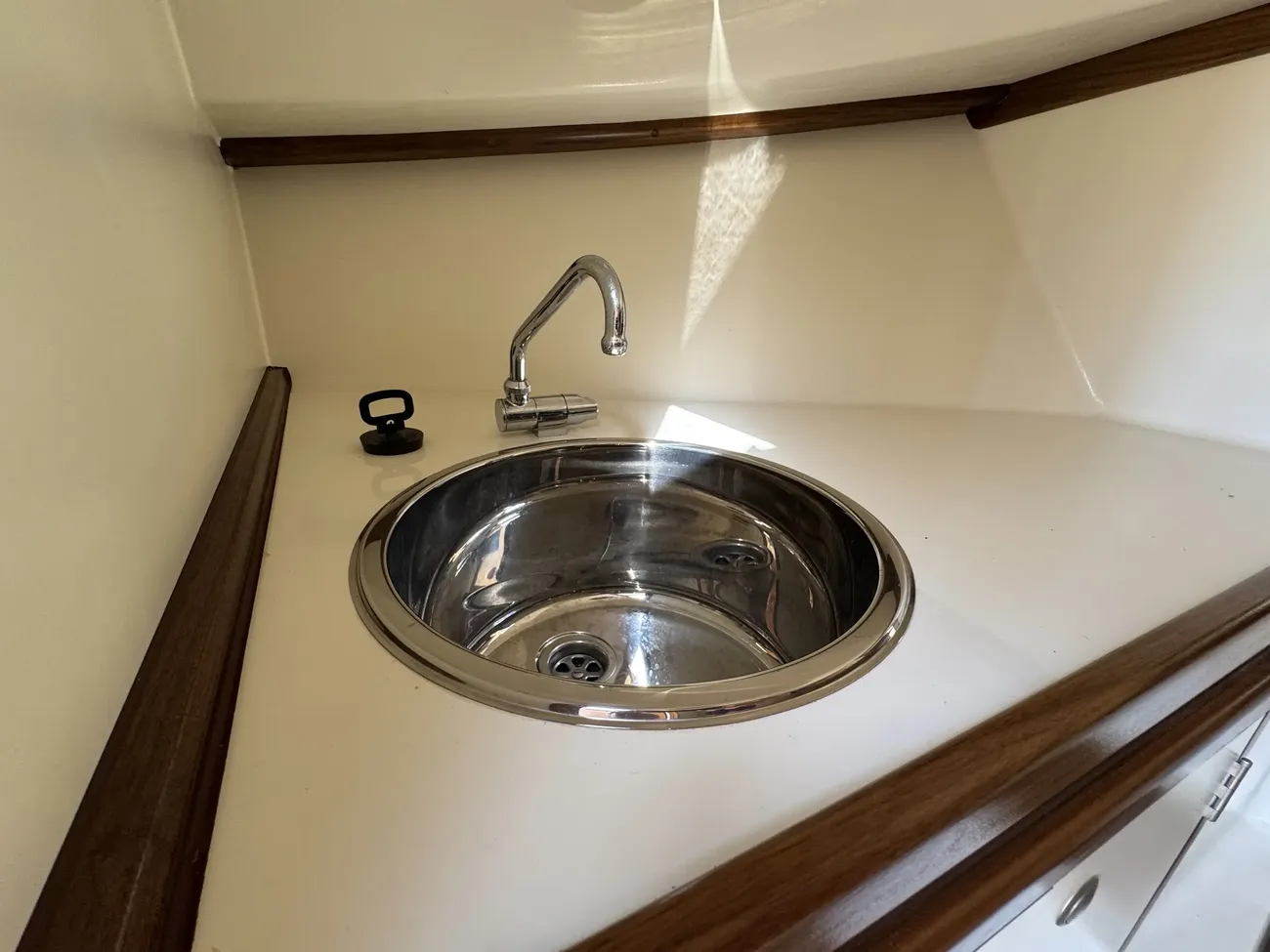 Intercruiser 27 Cabin