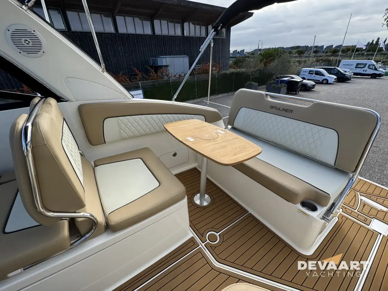 Bayliner Ciera 8