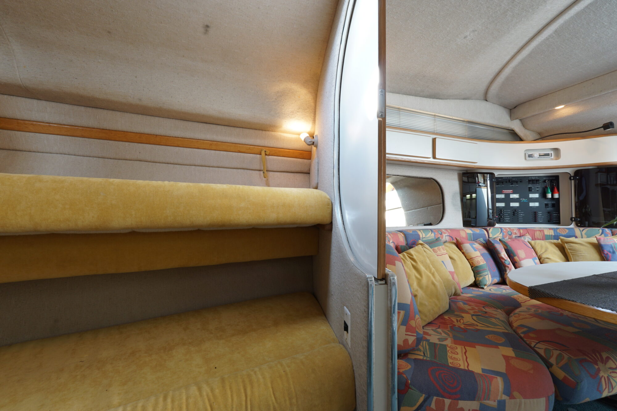 Sea Ray 400 Express Cruiser