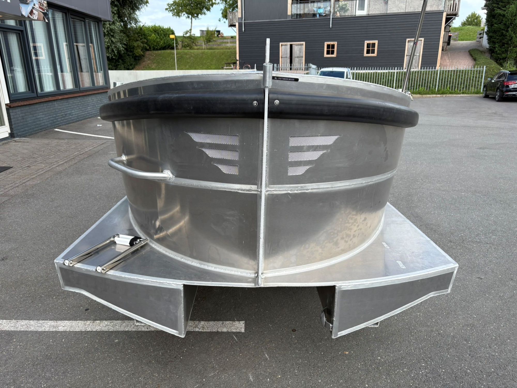 Van Vossen sloep 600 op voorraad