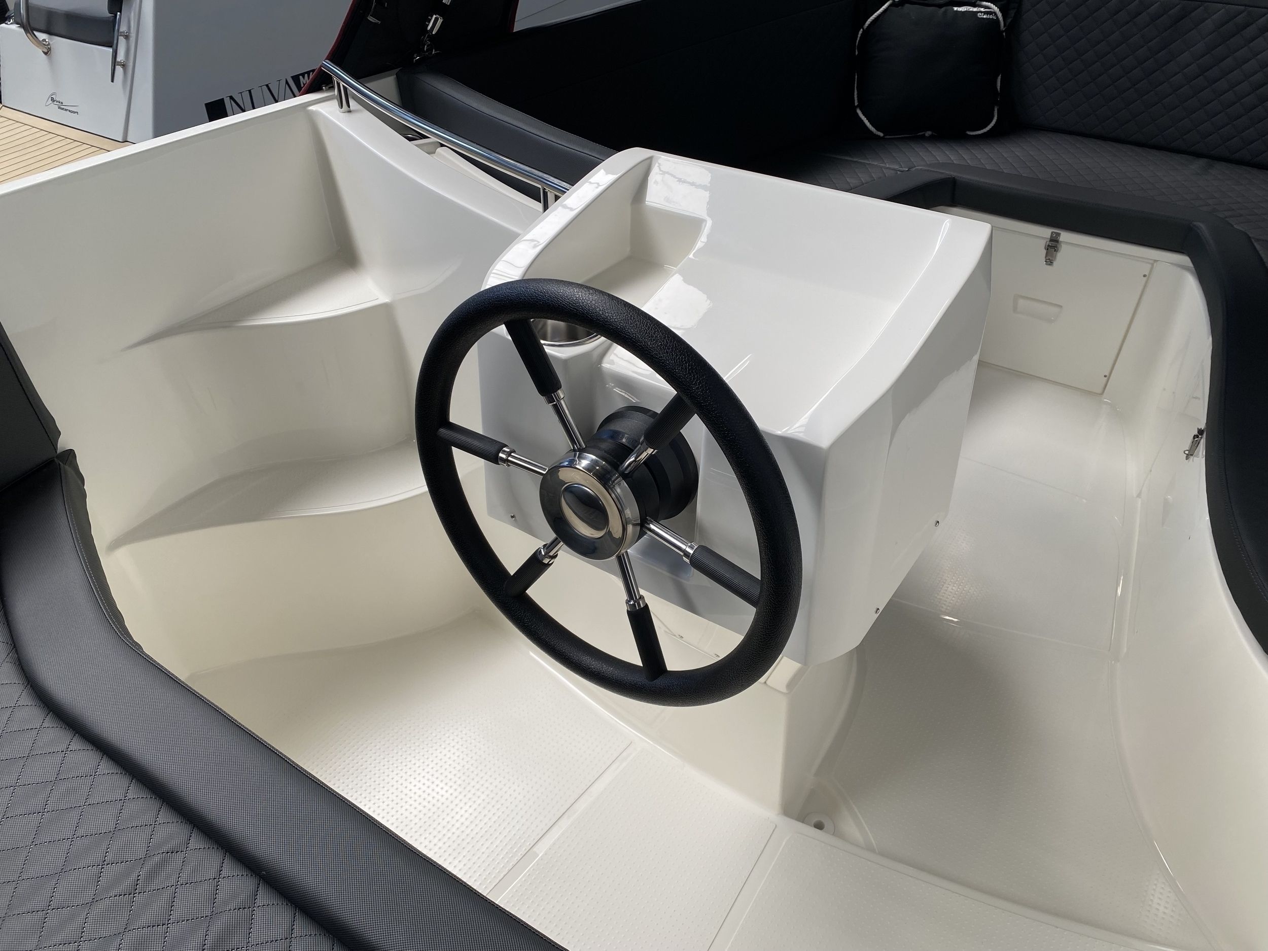 Top Craft 605 Tender