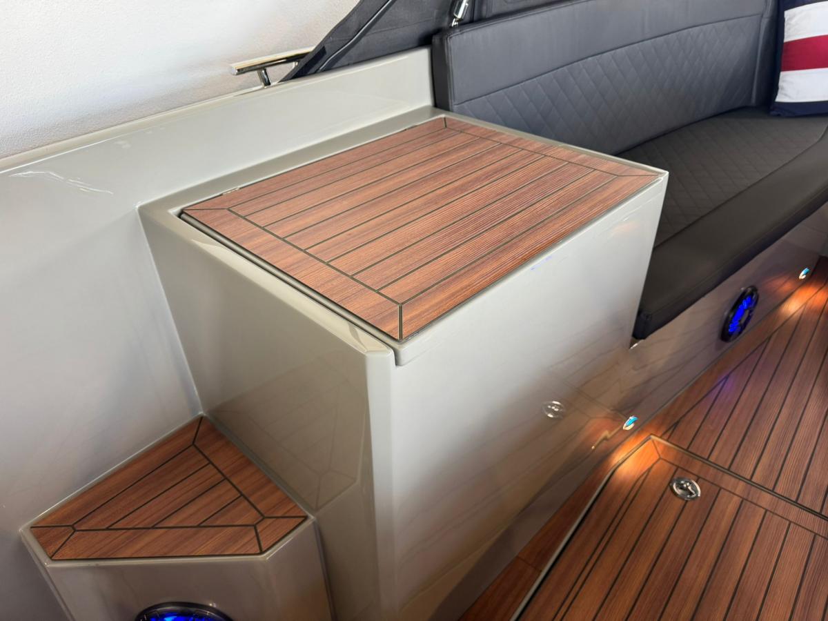 Maxima 680 Sport Lounge