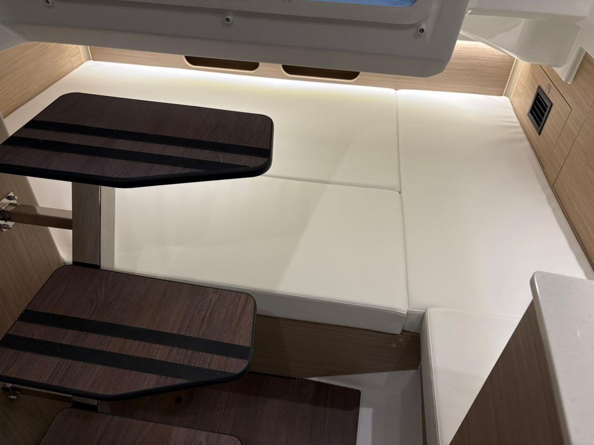 Jeanneau Cap Camarat 9.0 WA S2