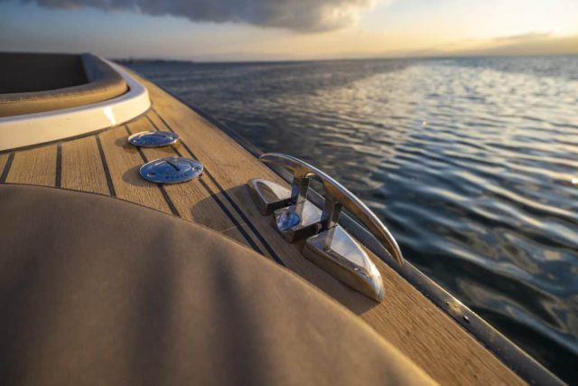 Outlaw 999 tender DE GROOTSTE SLOEPENSHOWROOM VAN NEDERLAND