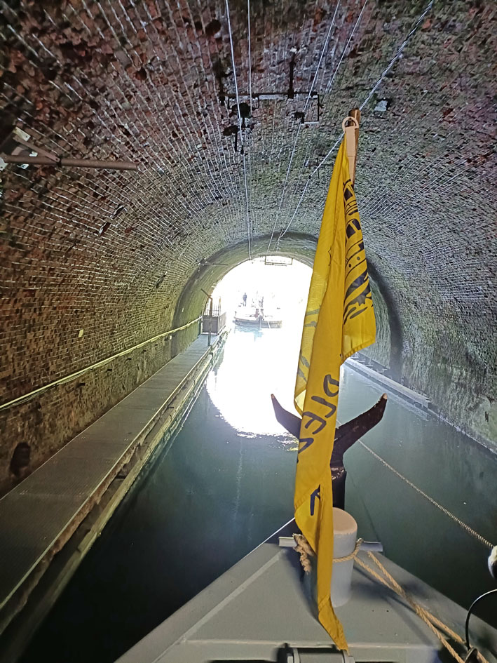 Luxe Motor 26.25 met UBC