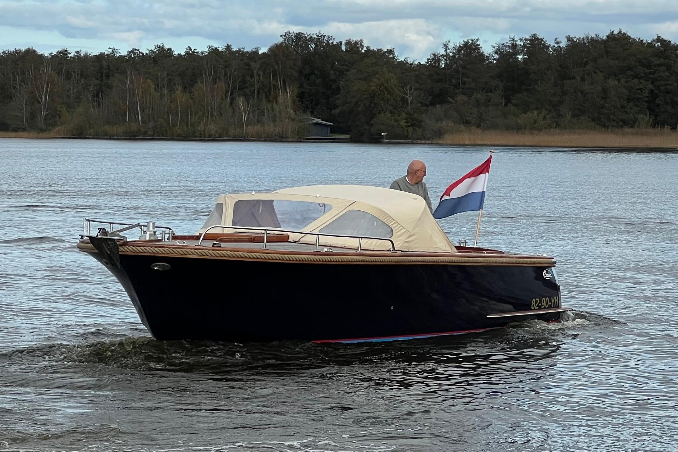 Beaver Yachts 28 Picknick Lounge