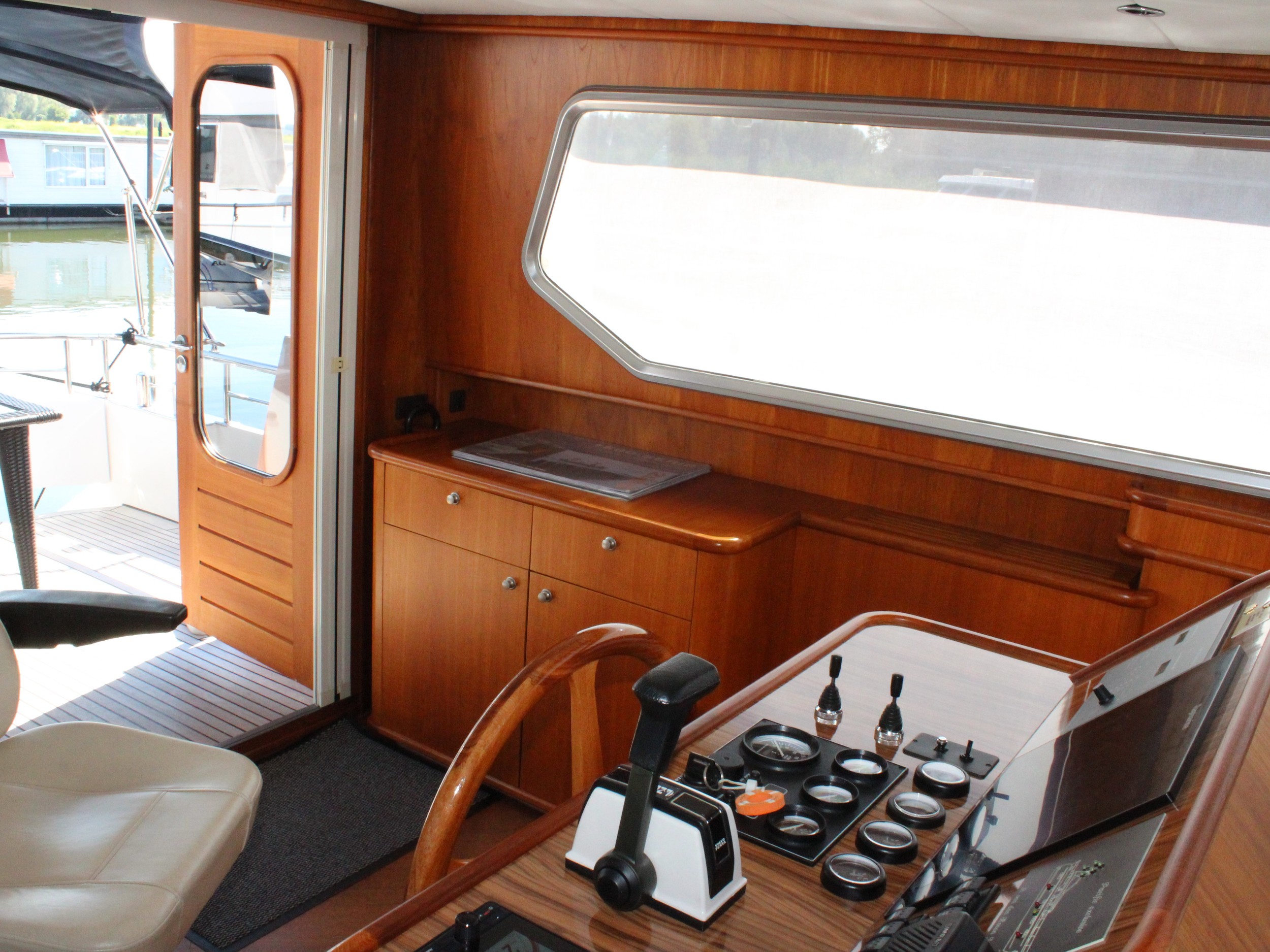 Van den Hoven 1600 Stuurhuis