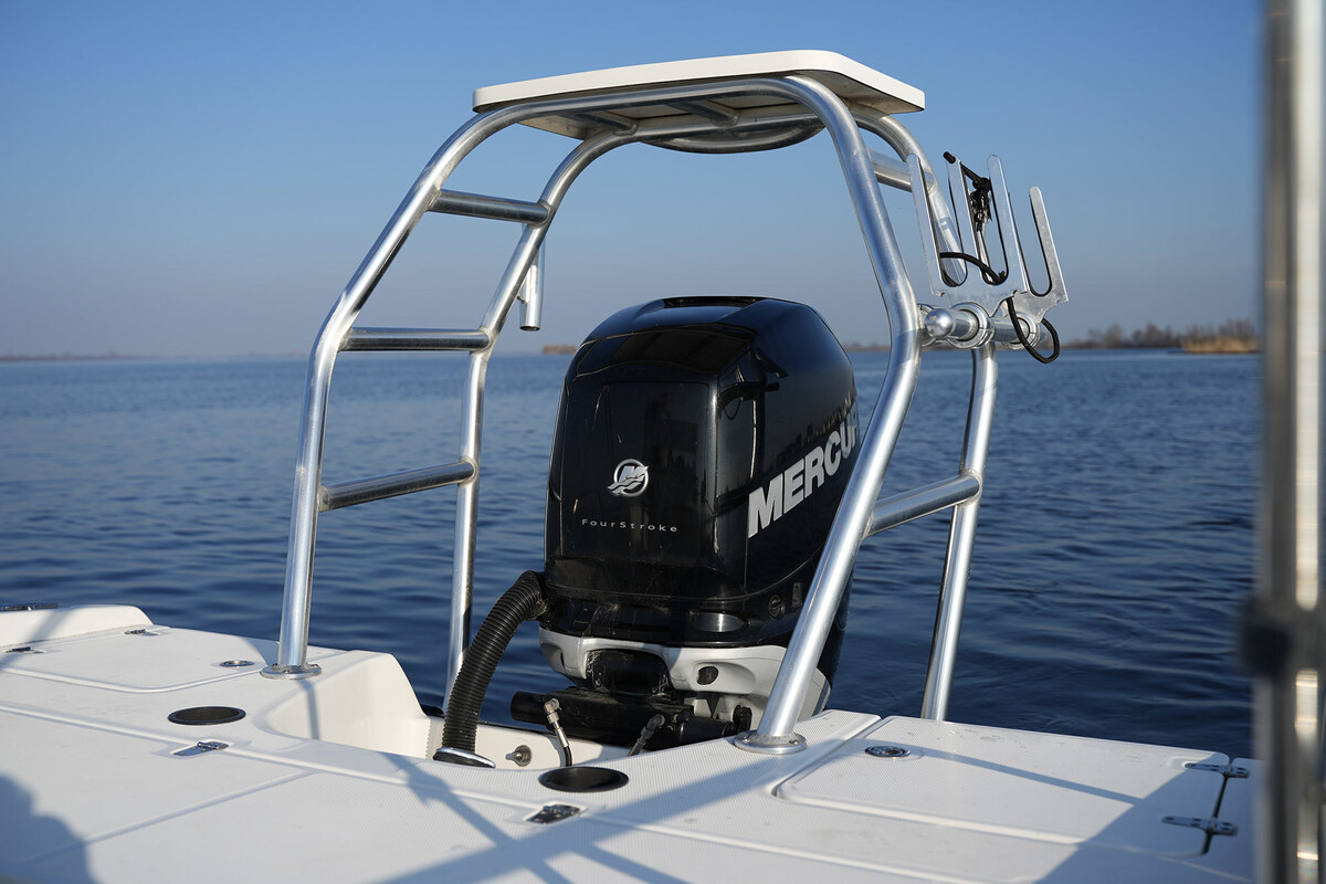 Boston Whaler 230 Dauntless