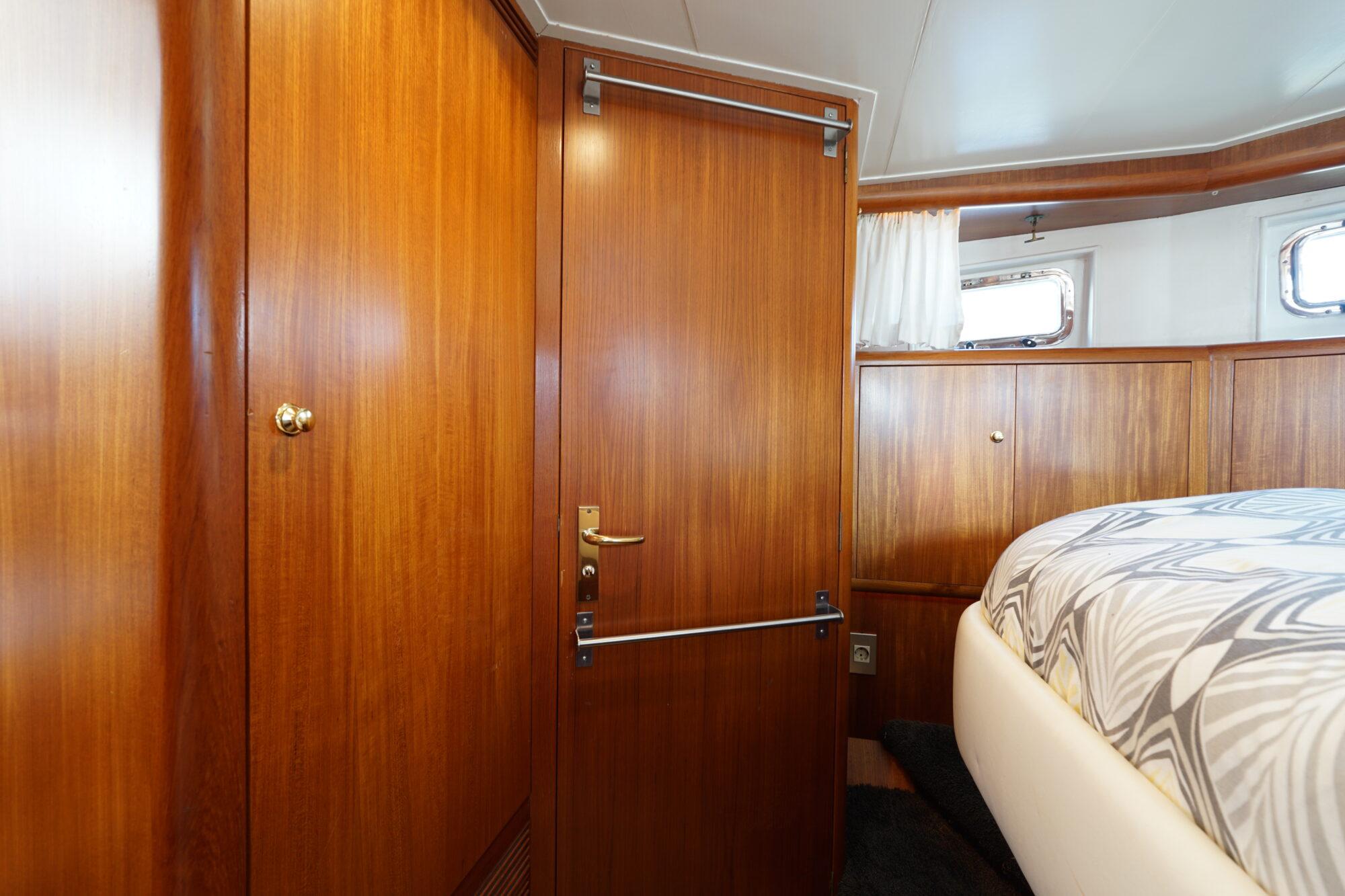 Pieter Beeldsnijder Pieter Beeldsnijder Rondspantkotter 12.85 AK